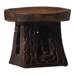 Taburete africano bamileke de madera, principios del siglo XX