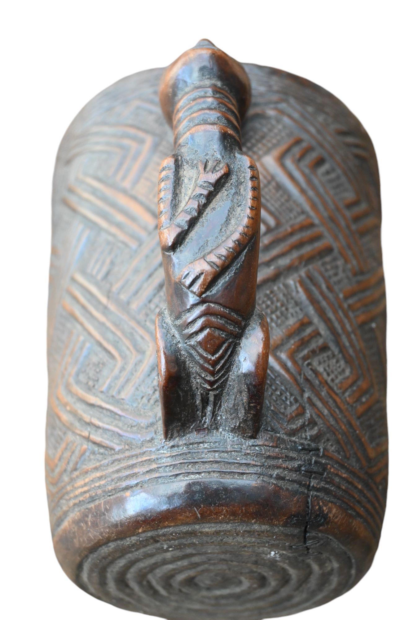 African Wooden Cup Kuba/ndengese Kingdom, Dr Congo, Late 19th Century For Sale 3