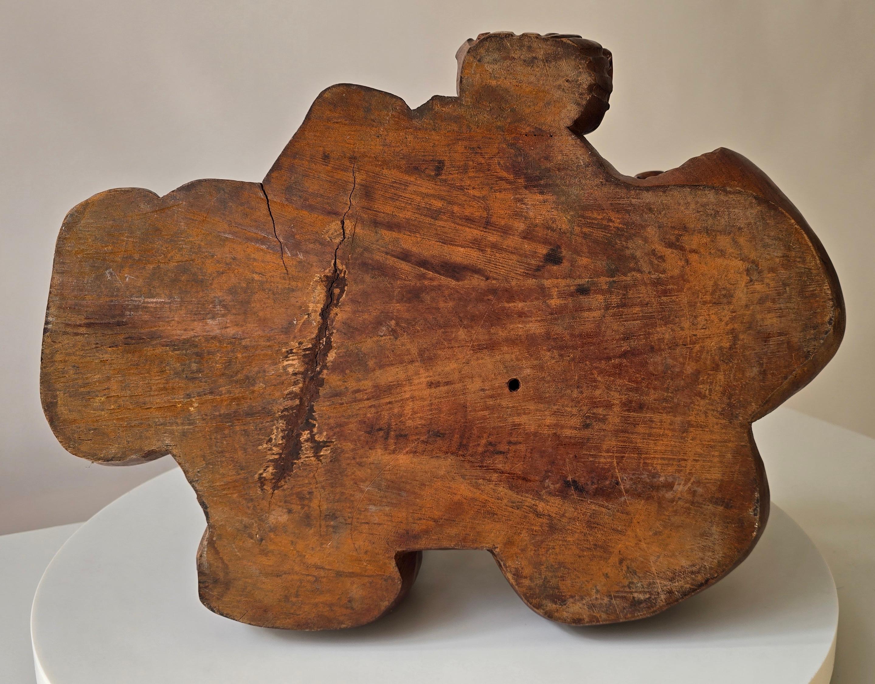Scultura africana in legno di una famiglia di cervi, Congo Belga, anni '50 in vendita 5