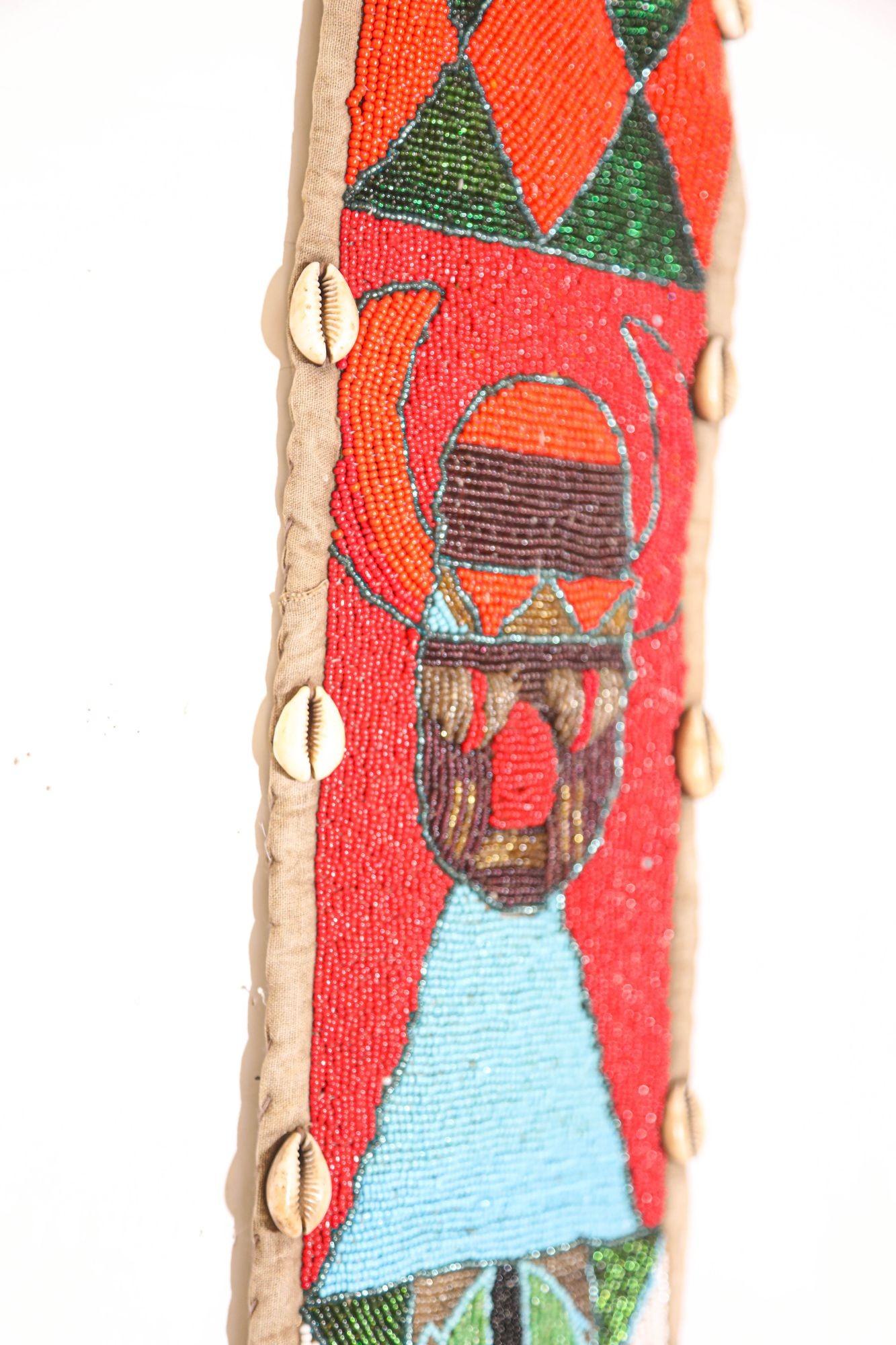 Faja de panel de cuentas rojas de adivino yoruba africano 1950 en venta 4