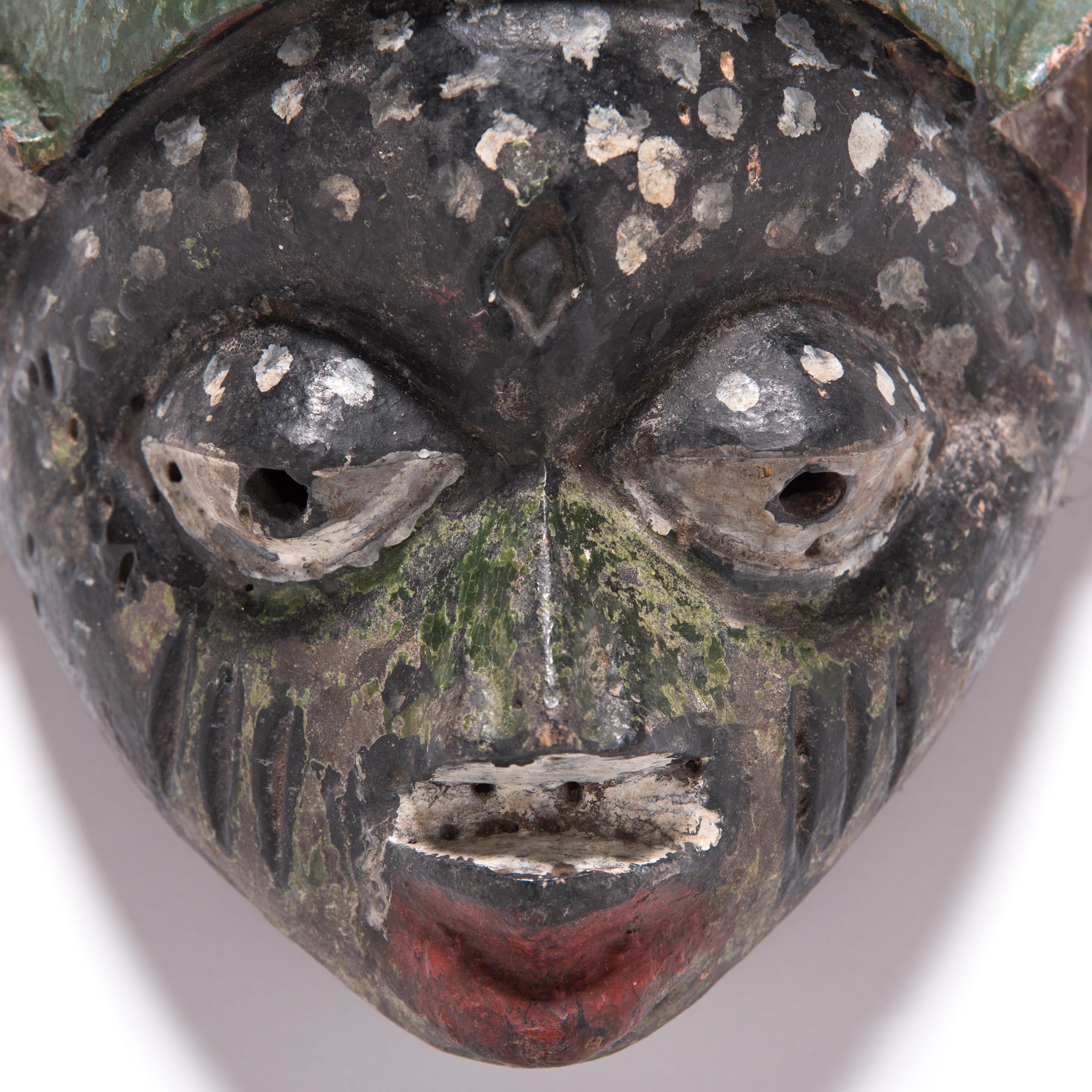 Afrikanischer Yoruba Kopfschmuck aus bemalter Gelede (Stammeskunst) im Angebot