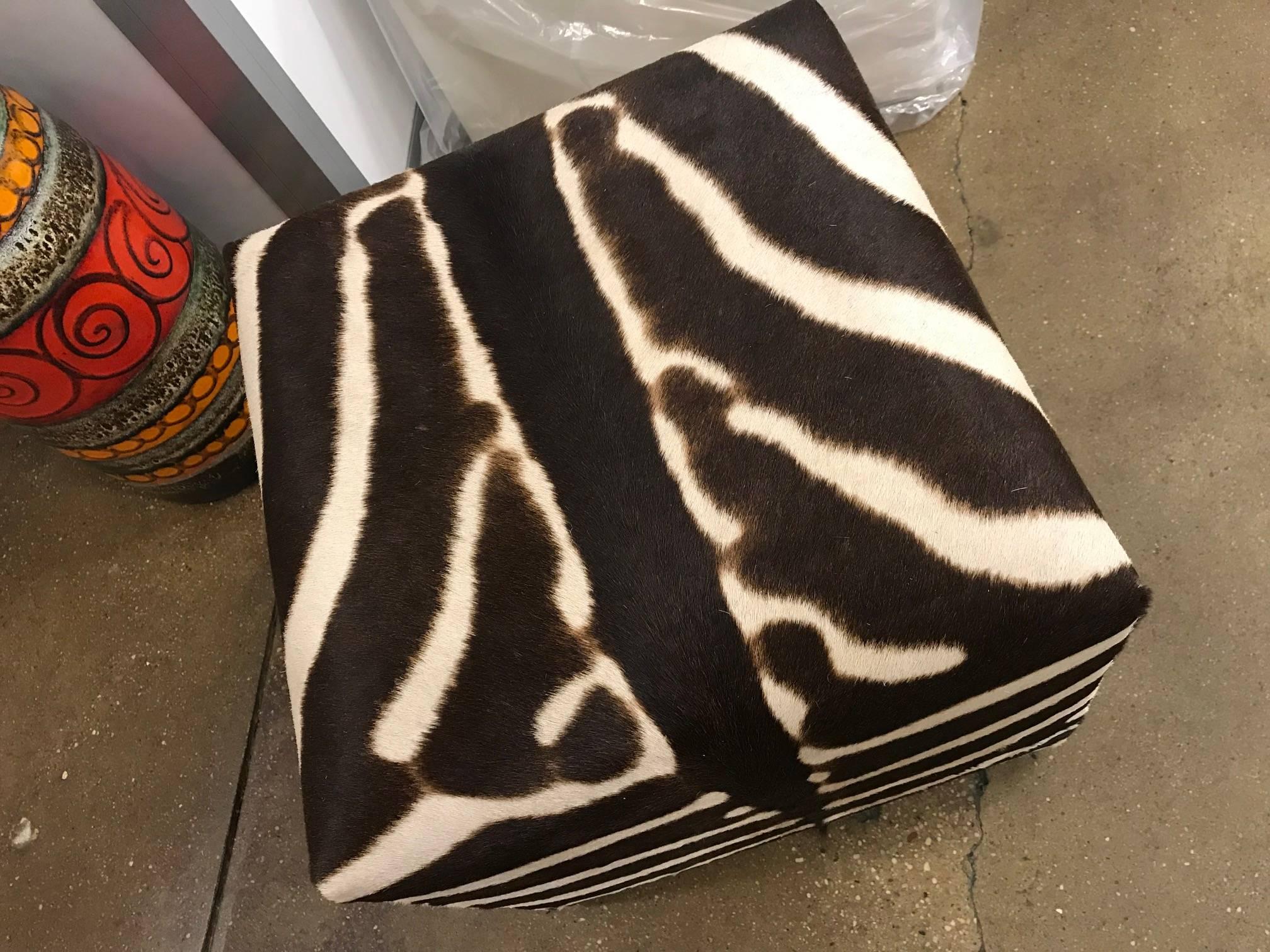 African Zebra Cube, Ottoman In New Condition For Sale In New York, NY