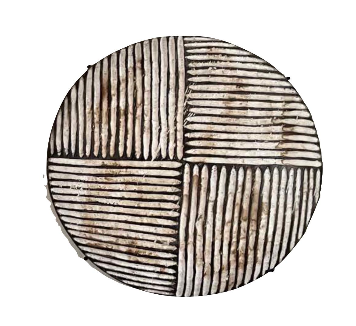 Traditional South African Zulu shields date back to King Shaka Zulu and have been used by tribesman in battle for hundred of years.
These shields are no longer used in battle but instead used for traditional Zulu ceremonies such as weddings in