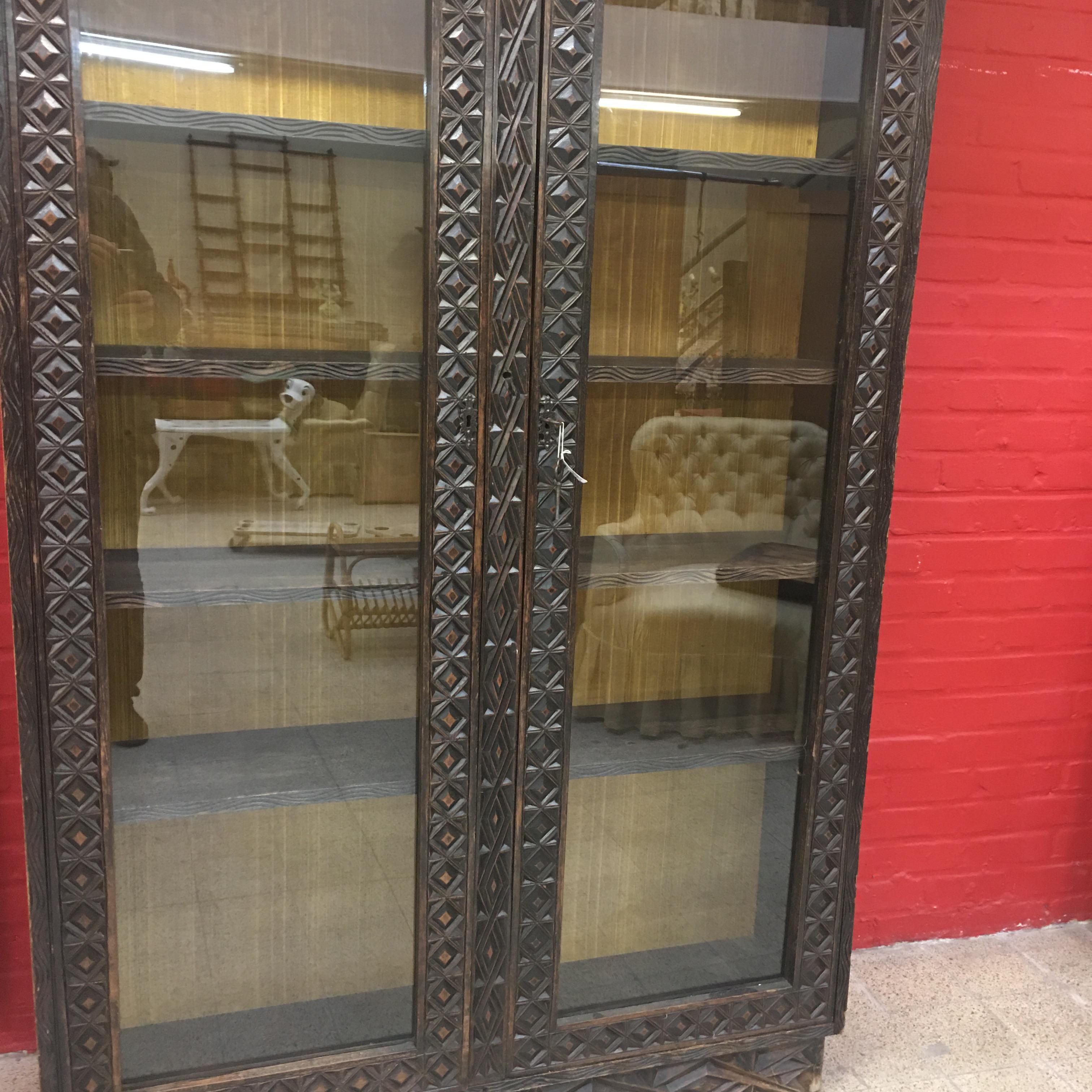 Africanist Showcase Cabinet in Carved Wood, circa 1950 In Good Condition In Saint-Ouen, FR