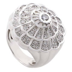 Afrodita 18 Karat White Gold Diamond Pave Shell Ring DA12261-020101