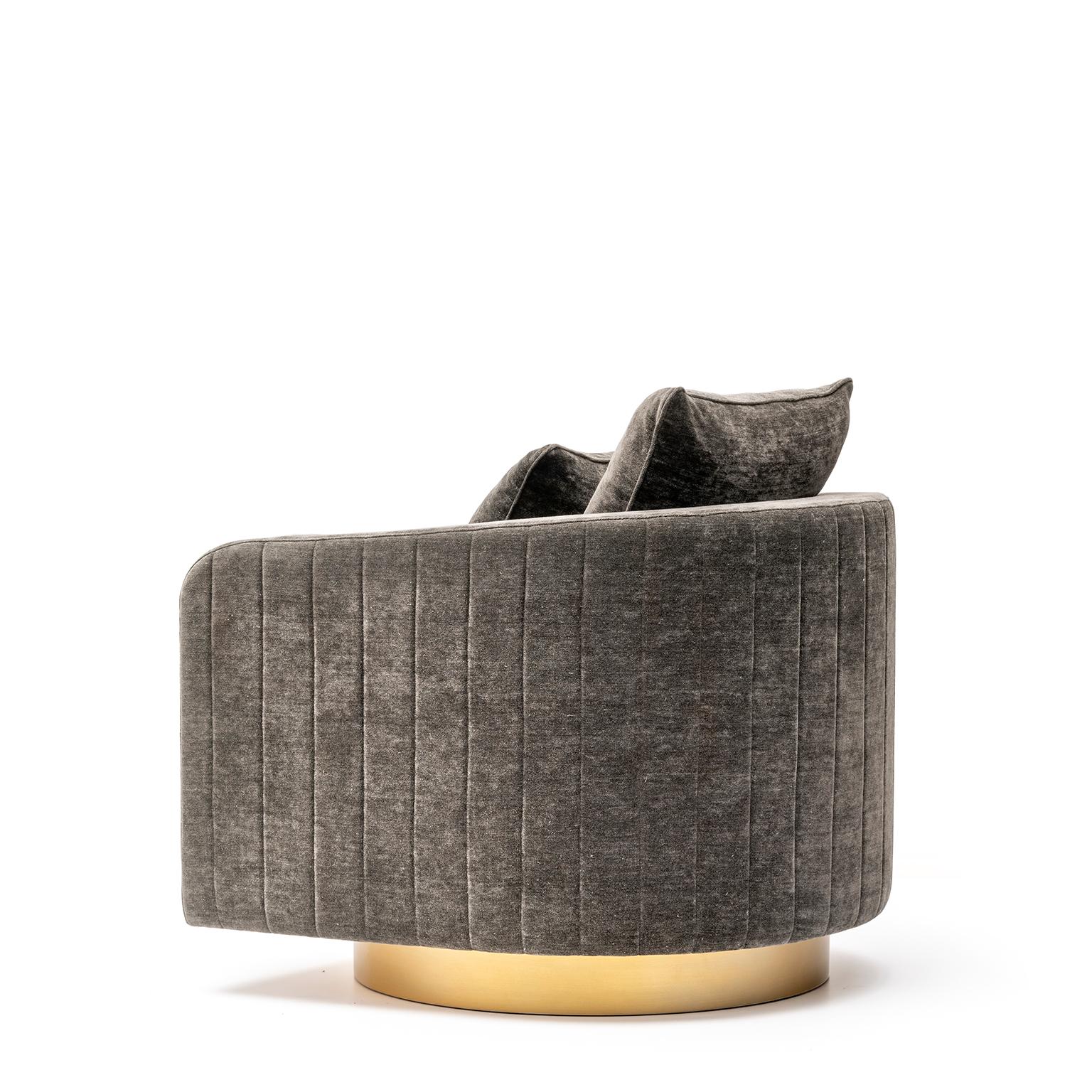 Sillón Afrodite en tejido Cortina con reposabrazos en Corno Italiano, Mod. 7044B Hecho a mano en venta