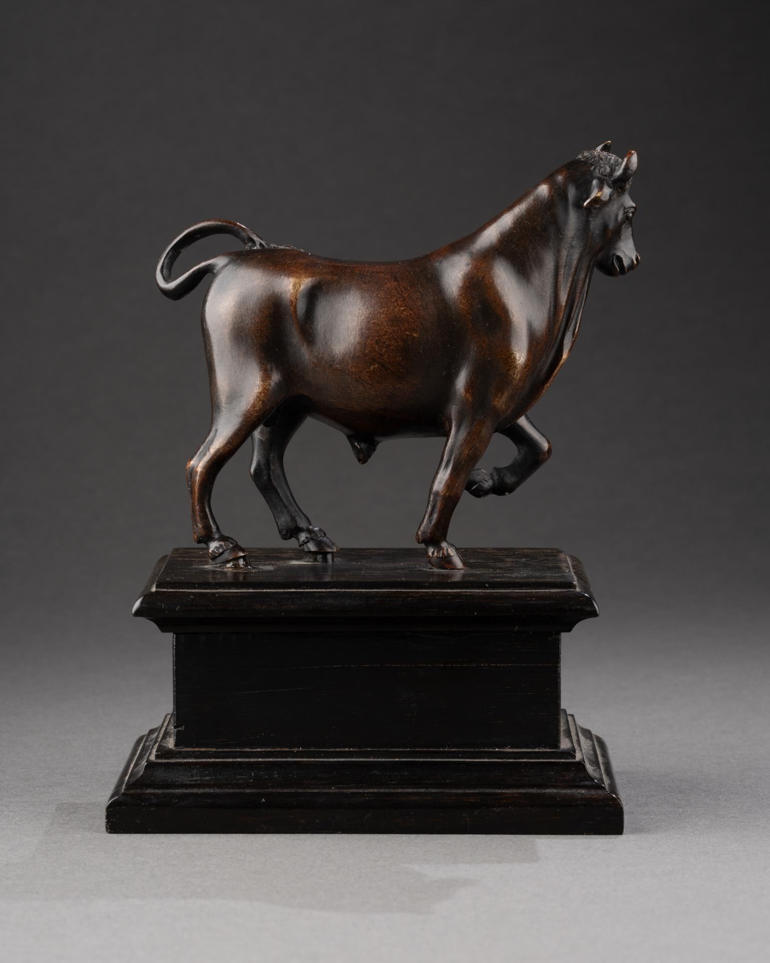 Renaissance D'APRÈS UN MODÈLE DE GIAMBOLOGNA (1529-1608) - Taureau d'allureu2028 en vente