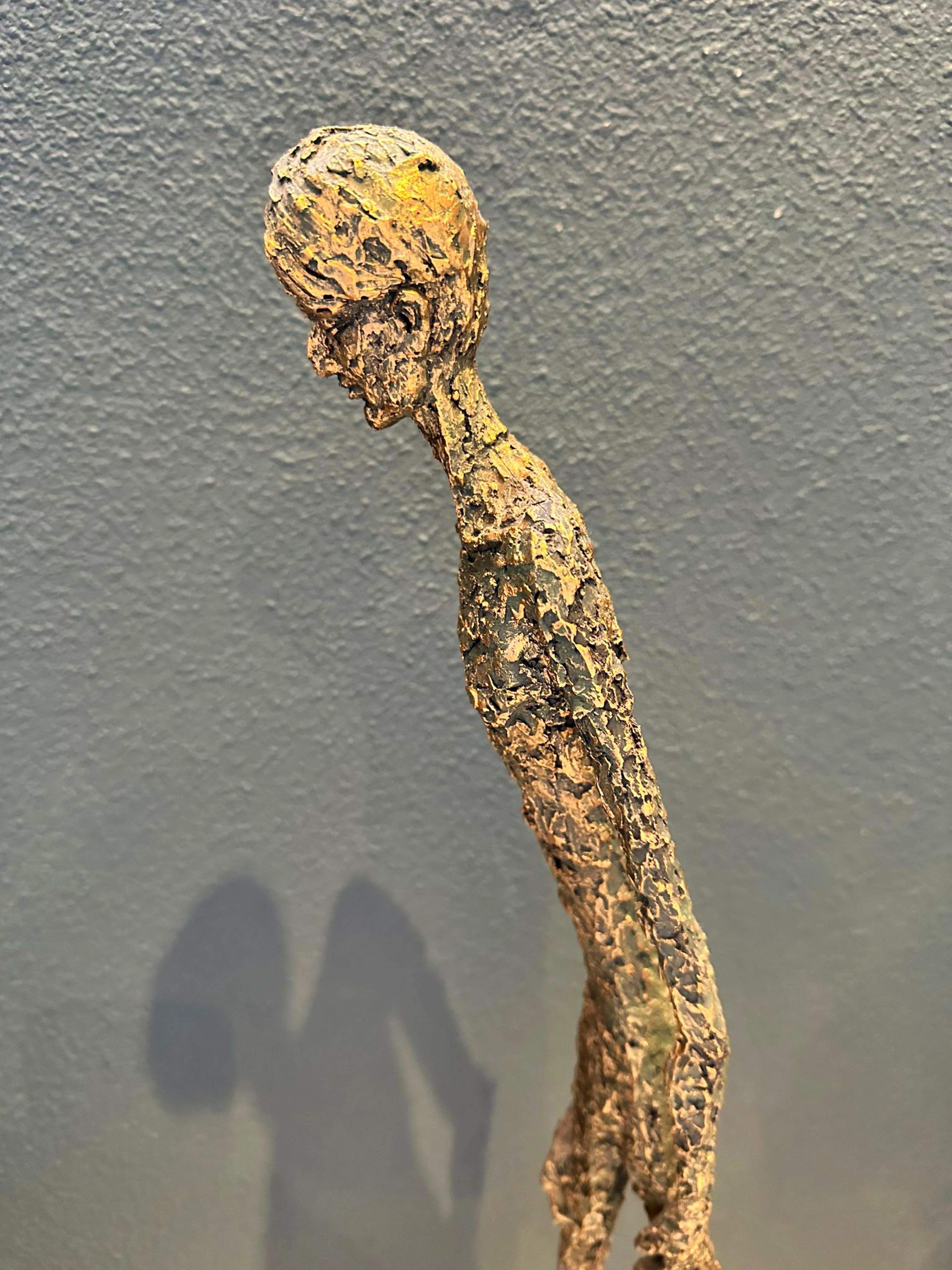Nach Alberto Giacometti-Skulptur „Der gehende Mann“, 20. Jahrhundert im Zustand „Gut“ im Angebot in Madrid, ES
