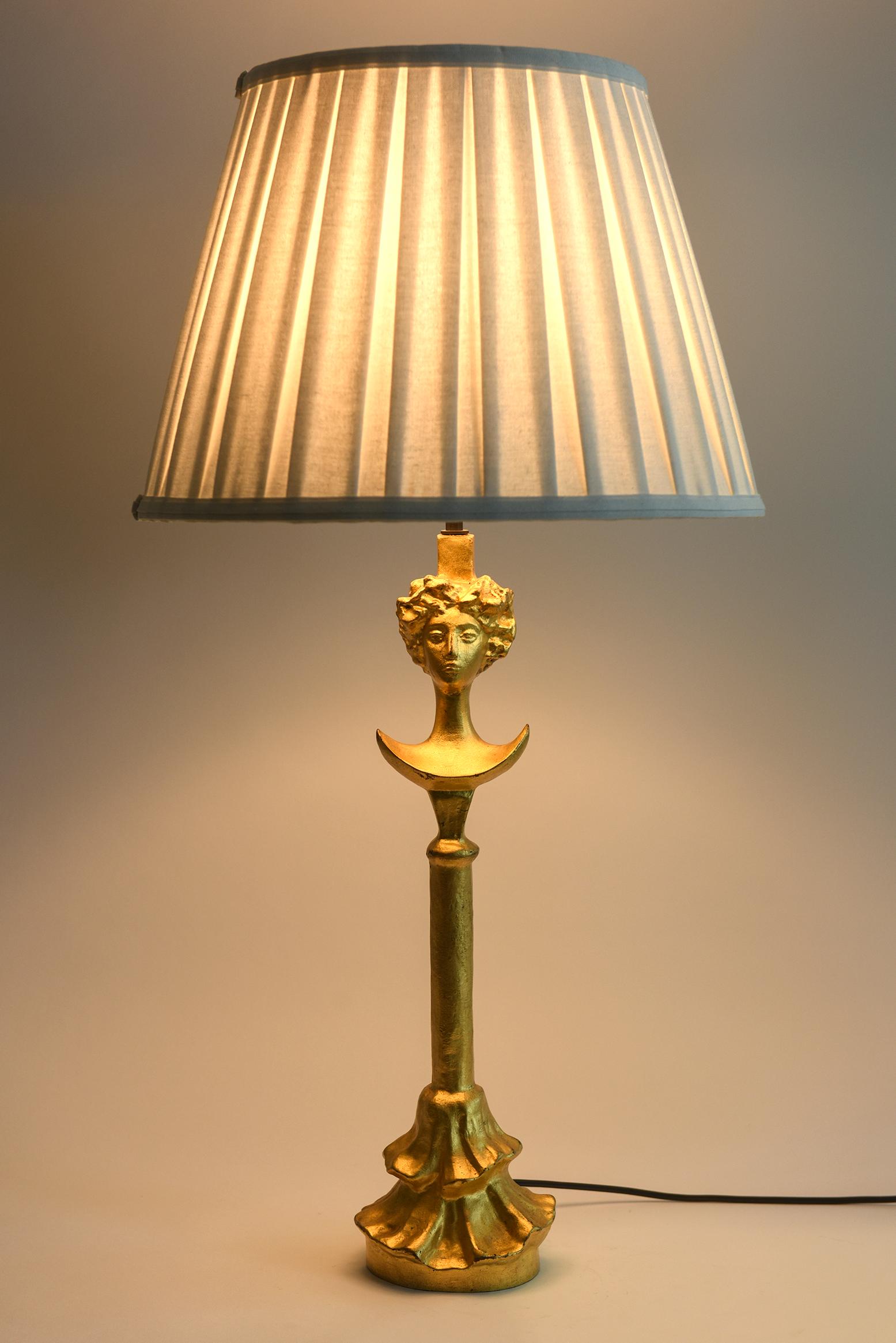 Fin du 20e siècle D'après Alberto Giacometti Tete De Femme Lady Lampe de table en bronze doré