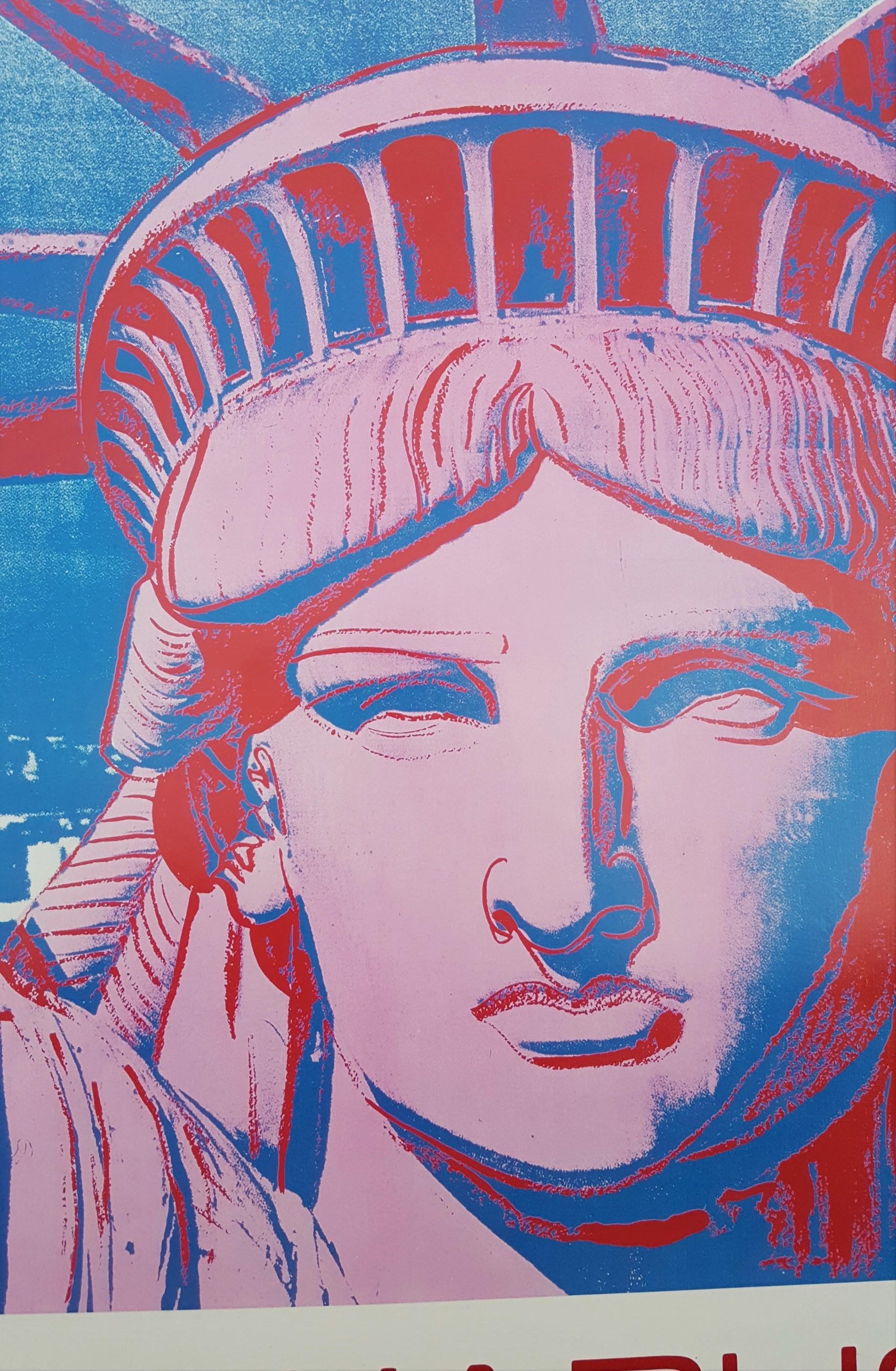 Galerie Lavignes Bastille (10 Statues of Liberty) 4