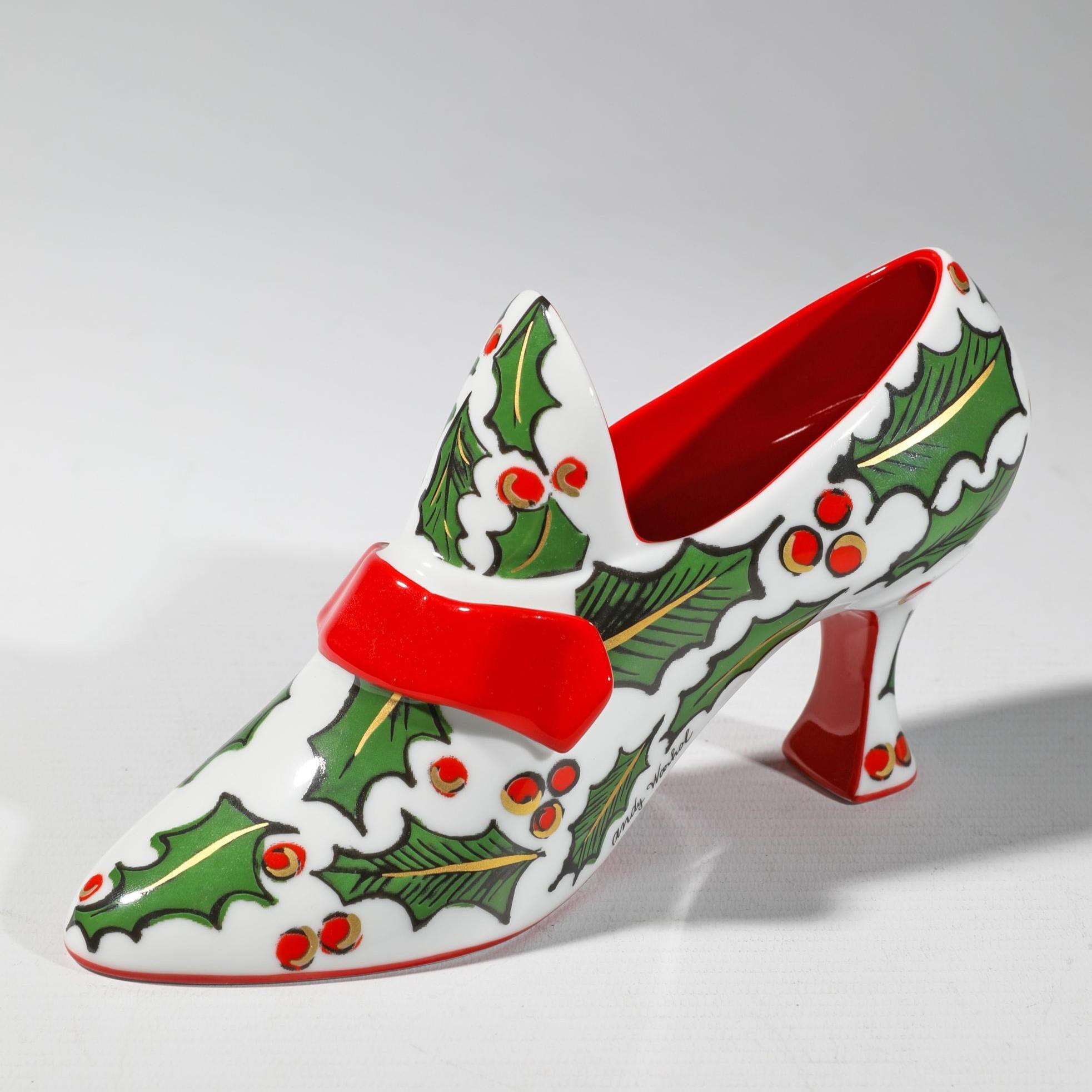 Merry Christmas Shoe
2003
Enamel on porcelain
10.4 × 20 × 7.5 cm
(4.1 × 7.9 × 3 in)
Signed in glaze, numbered on the reverse. In wooden box, accompained by certificate from the Rosenthal Studio
Edition of 99
In mint condition

Although best known