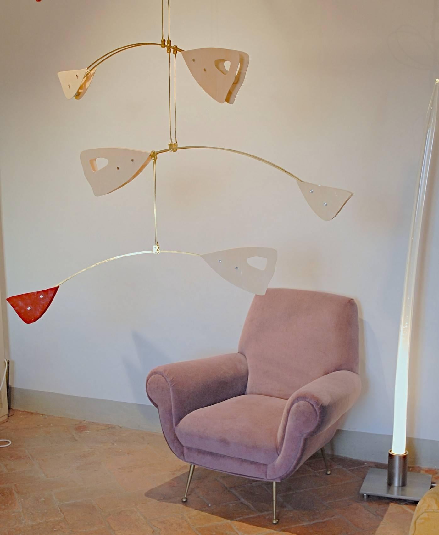 CINETICO Escultura iluminada Araña móvil de cristal de Murano y latón, Marfil en venta 1