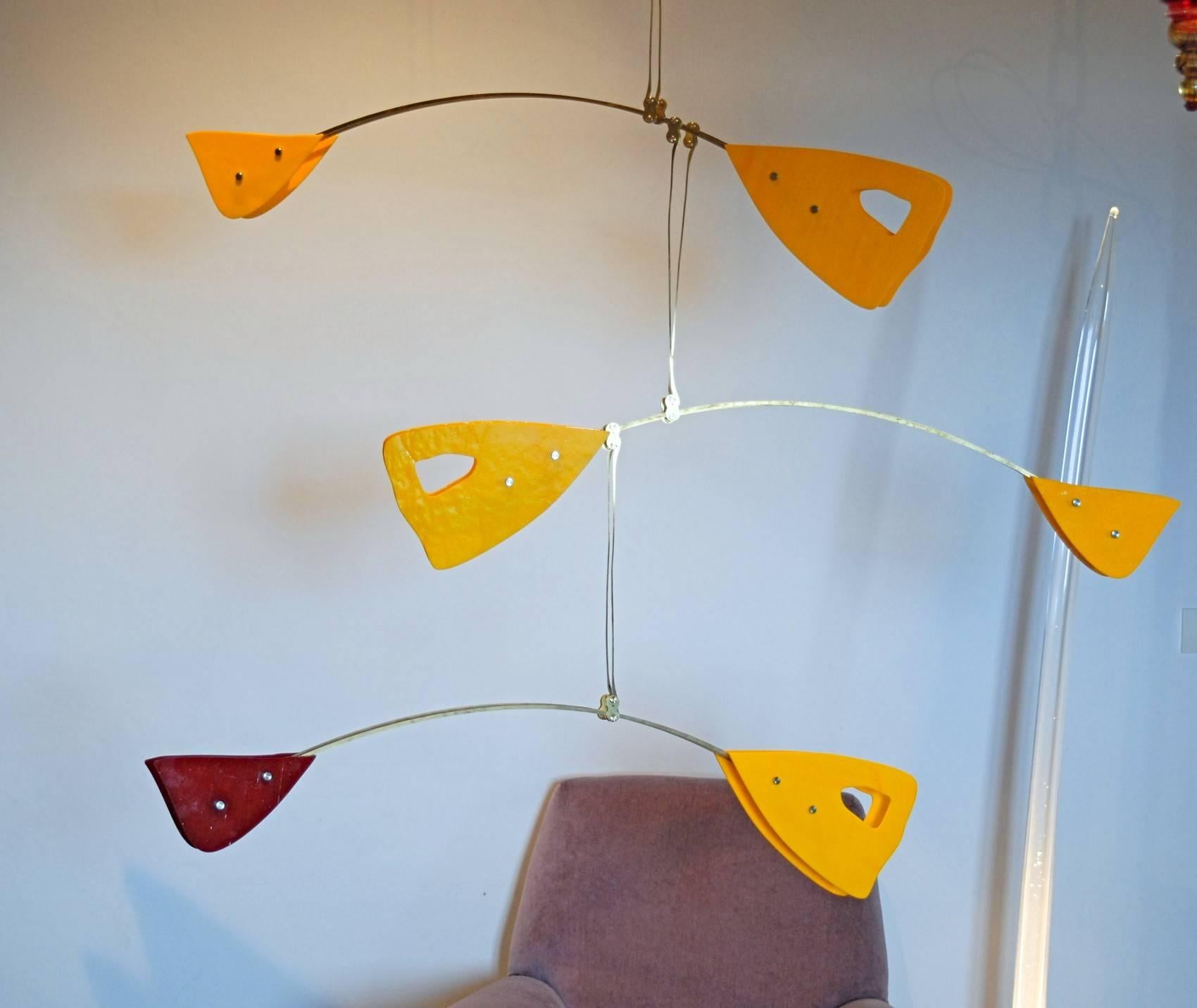 CINETICO lustre mobile en verre de Murano et laiton, éléments en verre rouge et jaune Excellent état - En vente à Tavarnelle val di Pesa, Florence
