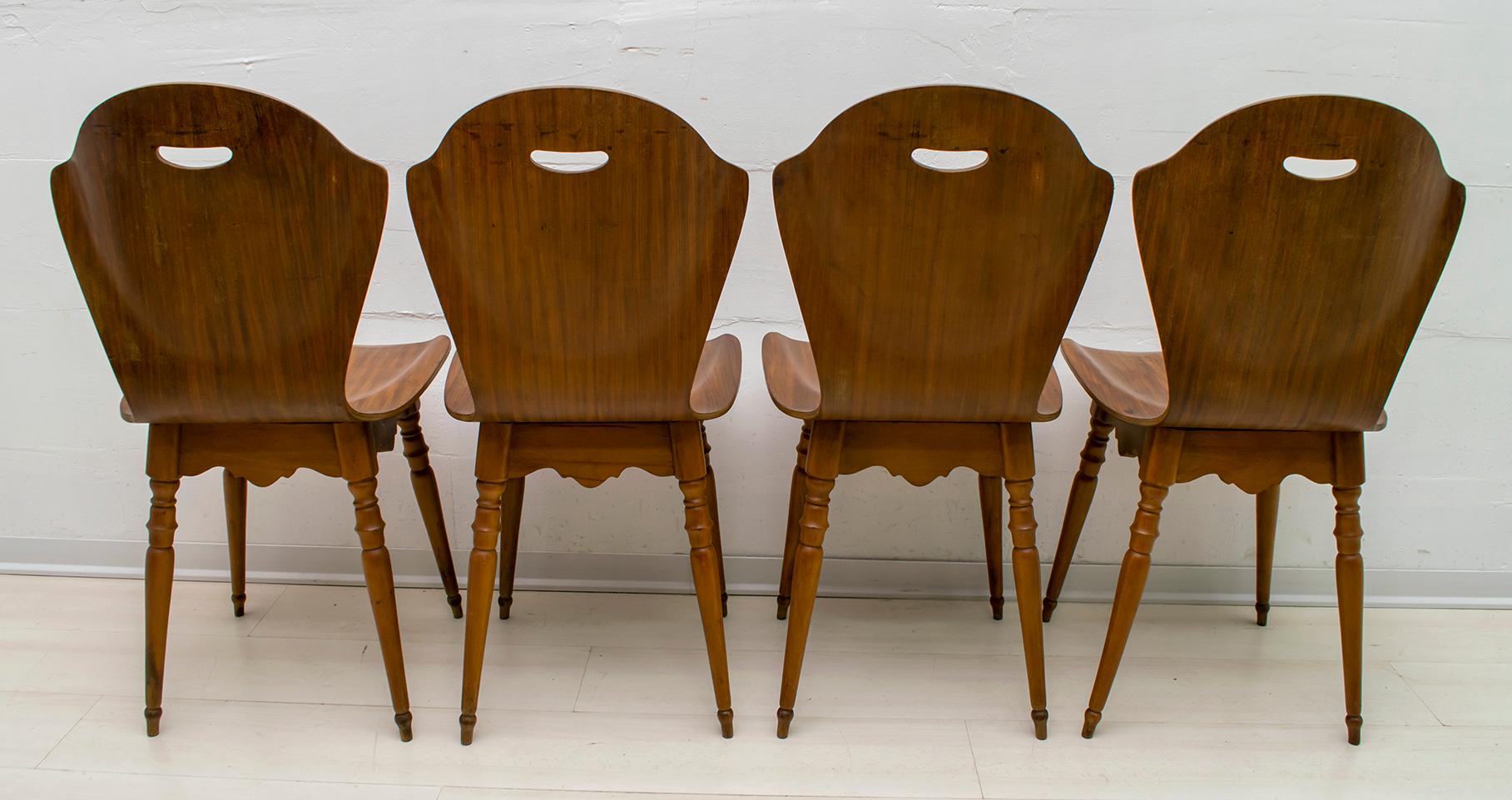 Chaises italiennes en bois cintré mi-siècle modernes d'après Carlo Ratti, années 1950 en vente 9