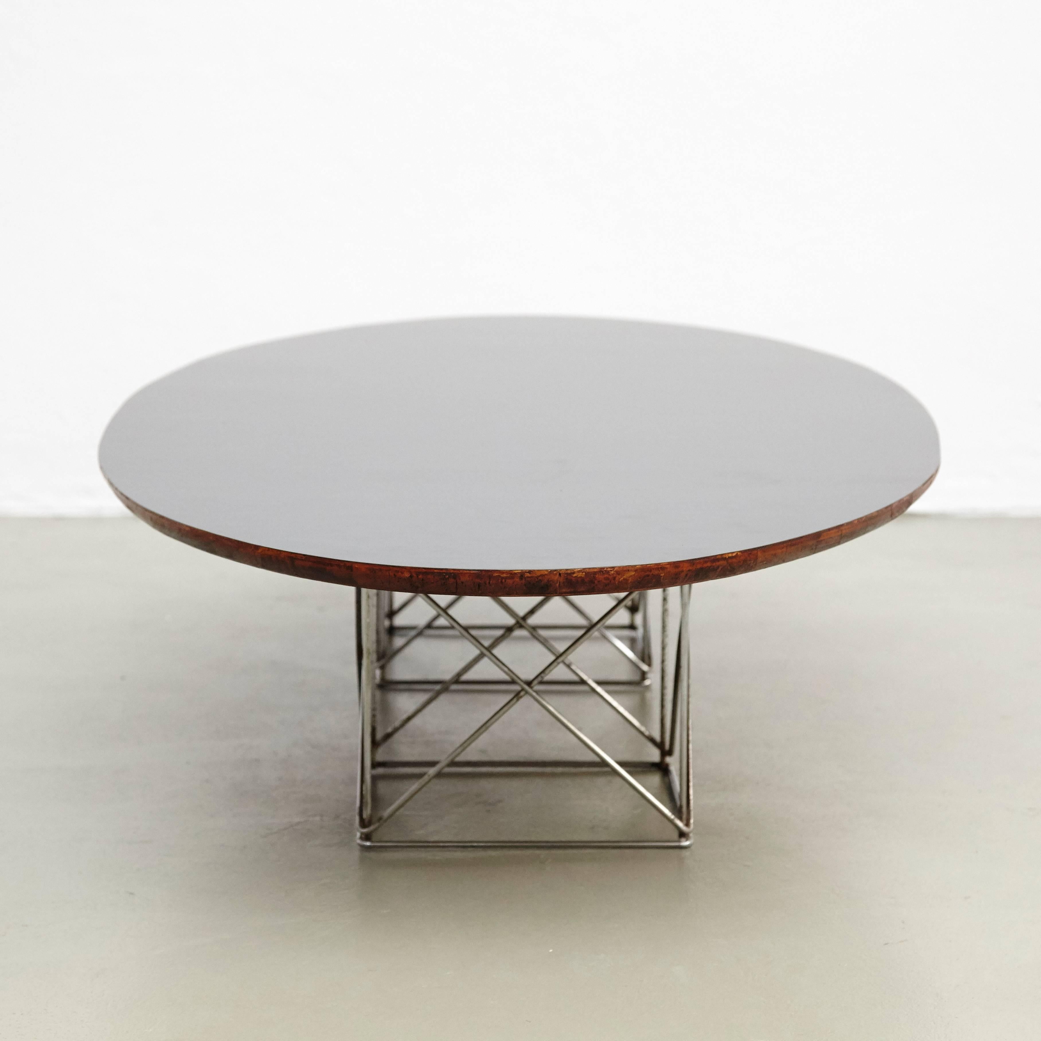 French After Charles Eames Mid-Century Modern Metal Wood Formica Low Table, circa 1970