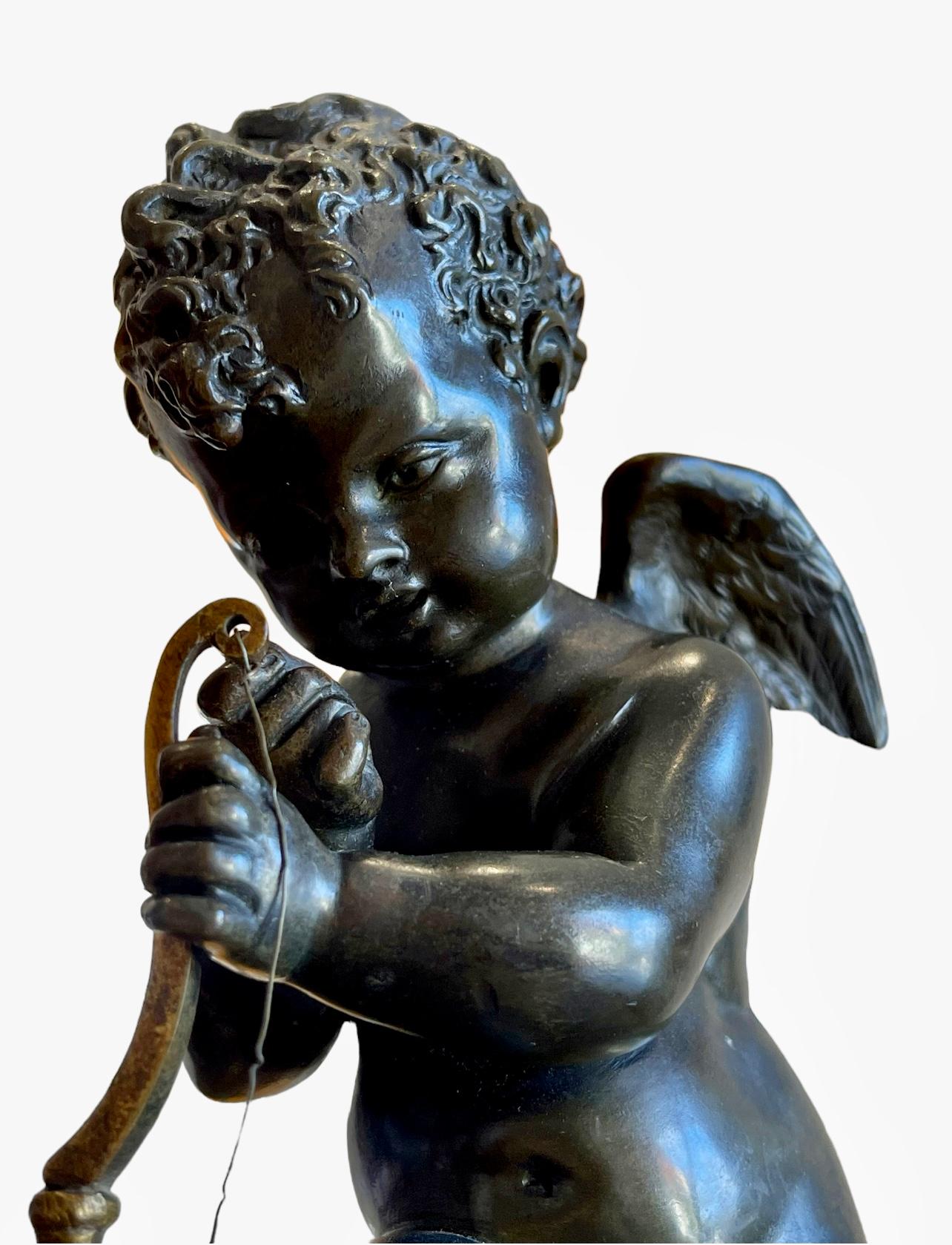 French After Charles Gabriel Sauvage - Bronze, Cupid Tendant His Bow For Sale