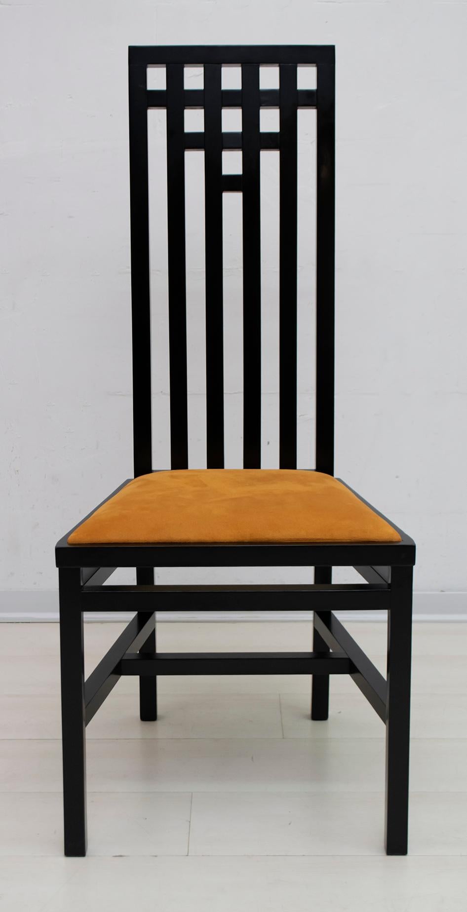 Four Mackintosh Style Black Lacquered High Back Chairs, 1979 In Good Condition In Puglia, Puglia