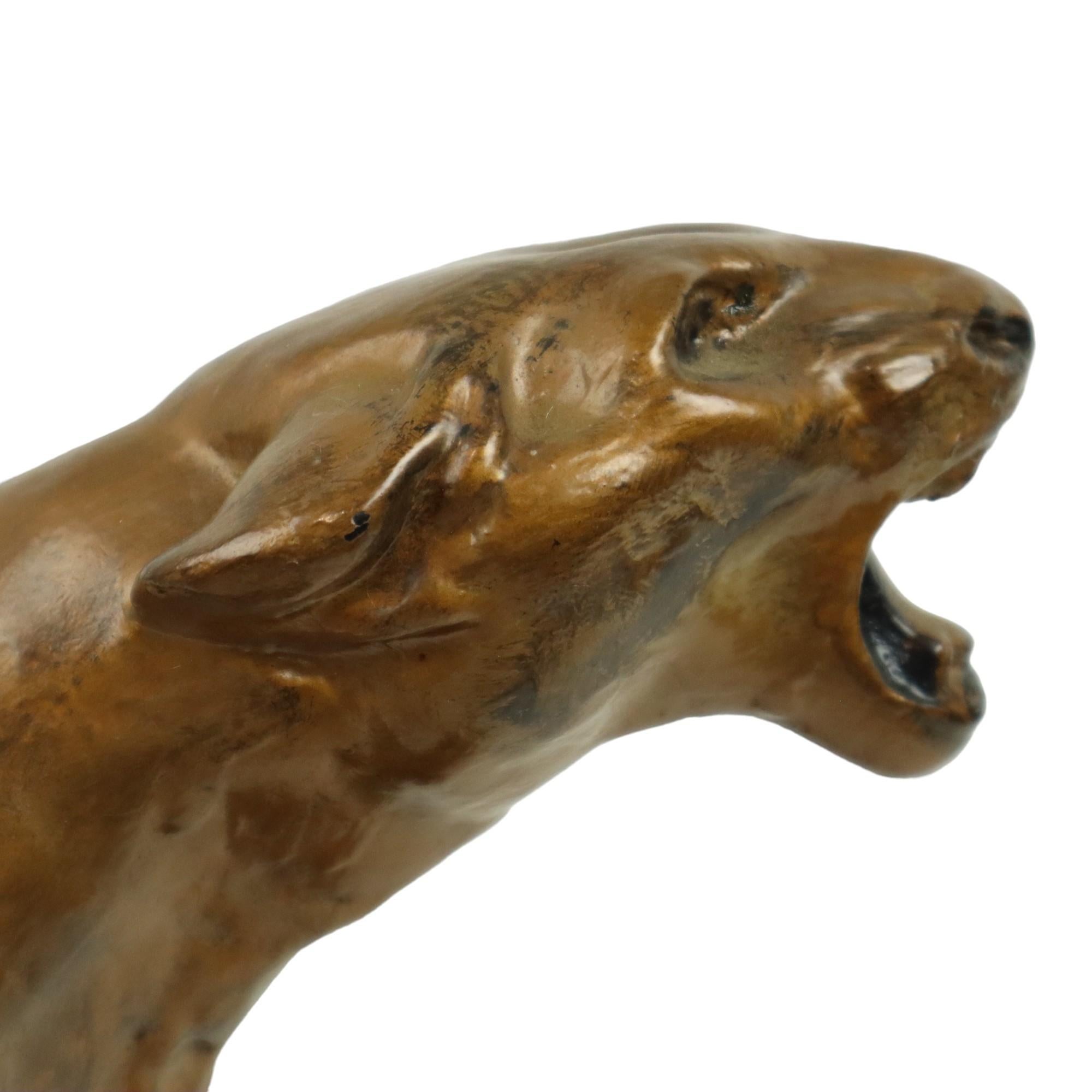D'après Charles Valton Image Lionne blessée Bronze Patina Plâtre en vente 1