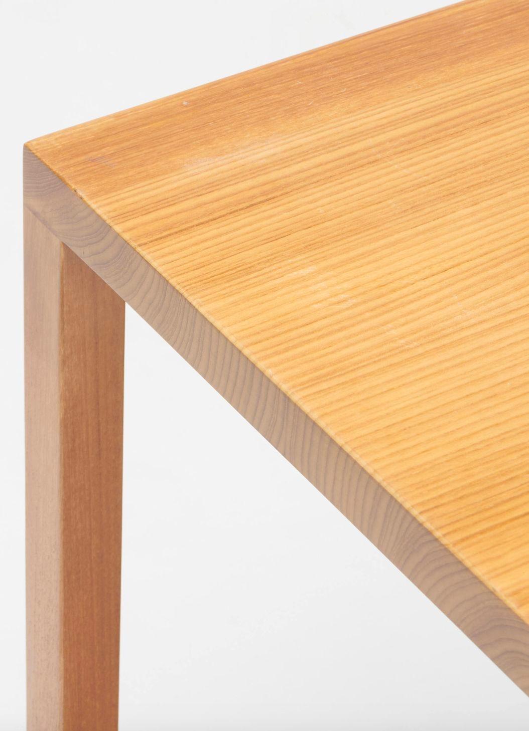 Appliqué Chaise/tabouret d'après Donald Judd en vente