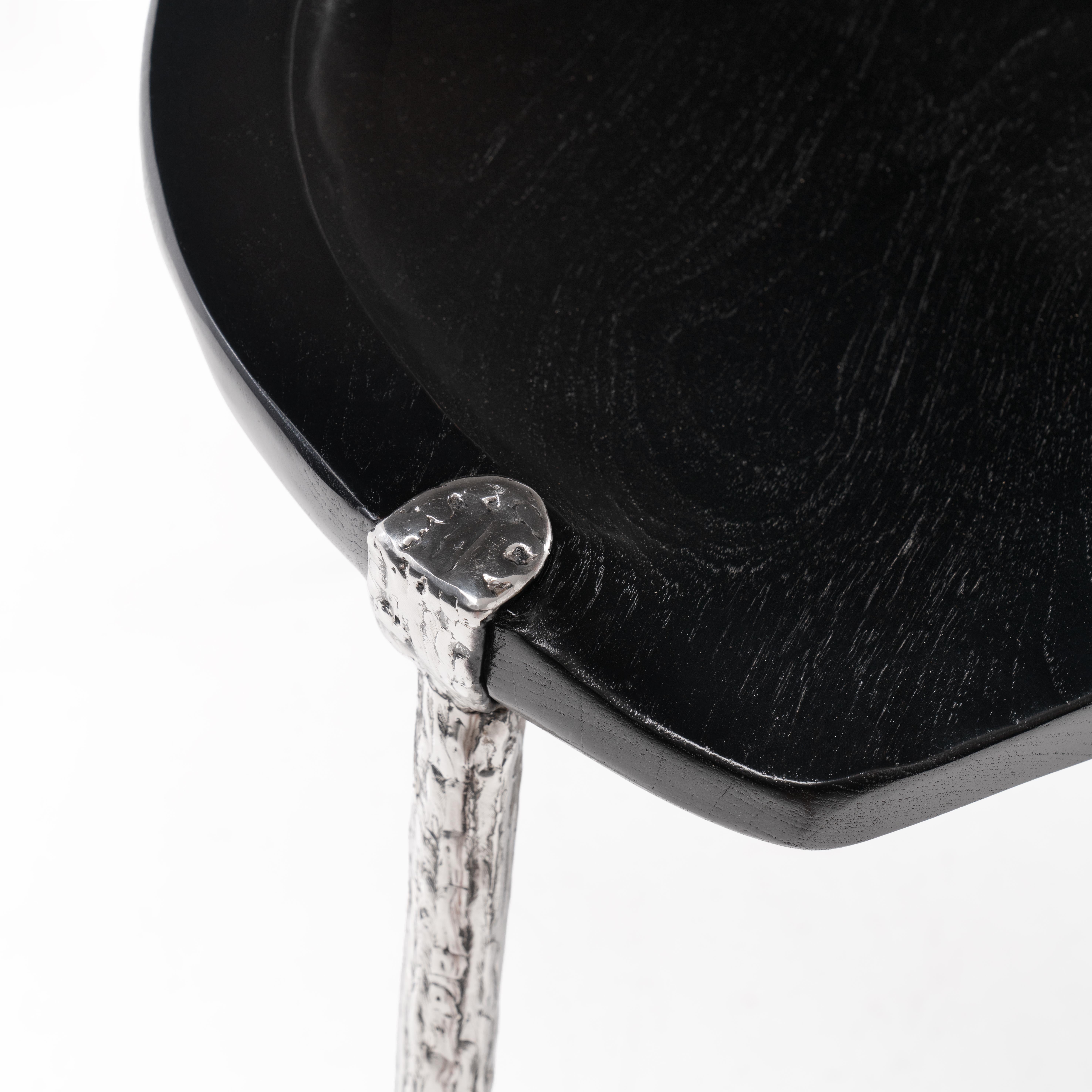 Après l'Eden • Tabouret de comptoir en teck oxydé et acier inoxydable par Odditi Neuf - En vente à CAROOL, NSW, AU