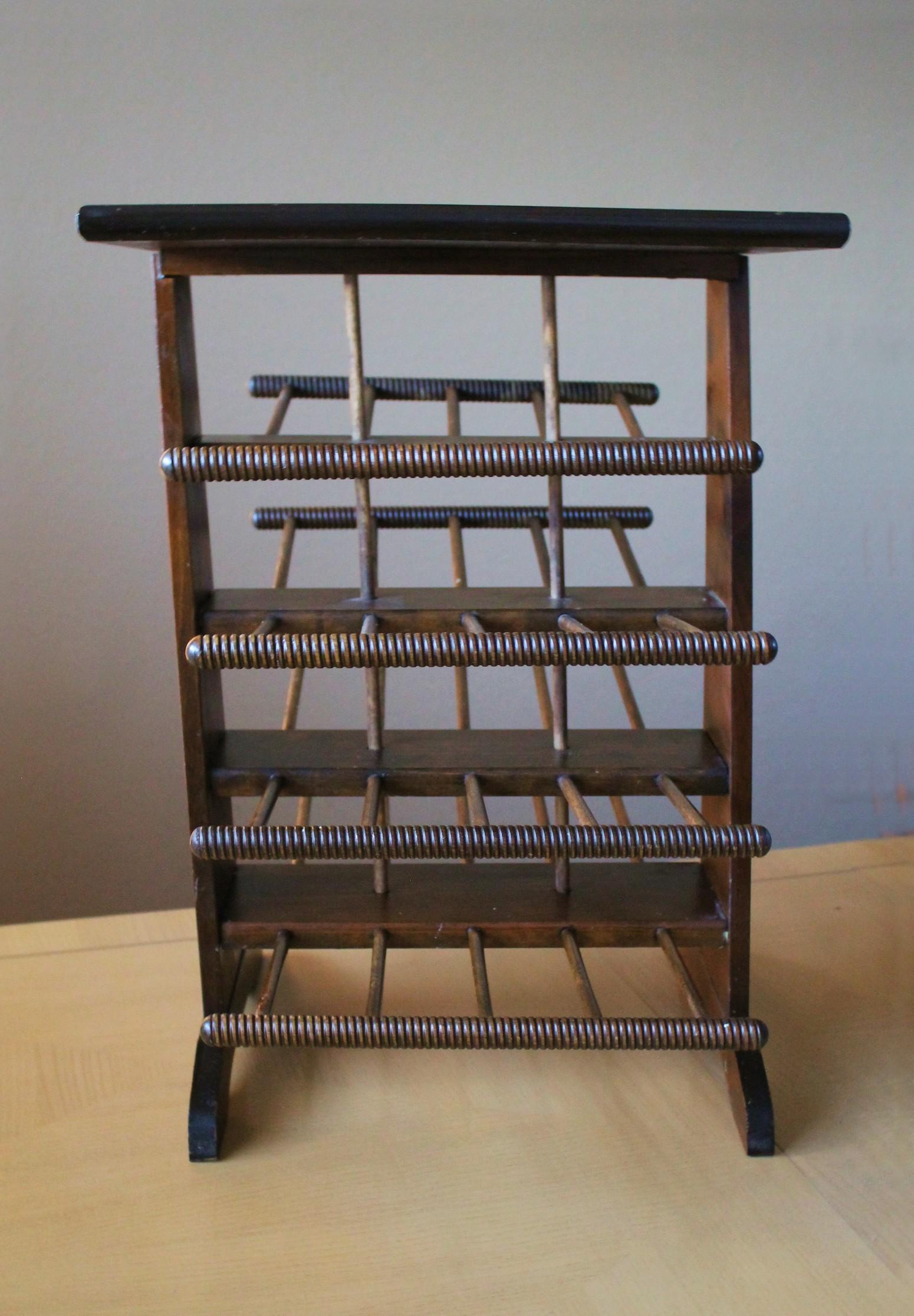 Fait main D'après Edward Wormley Dunbar Table à porte-revues empilées Modernes du milieu du siècle dernier 1950s en vente