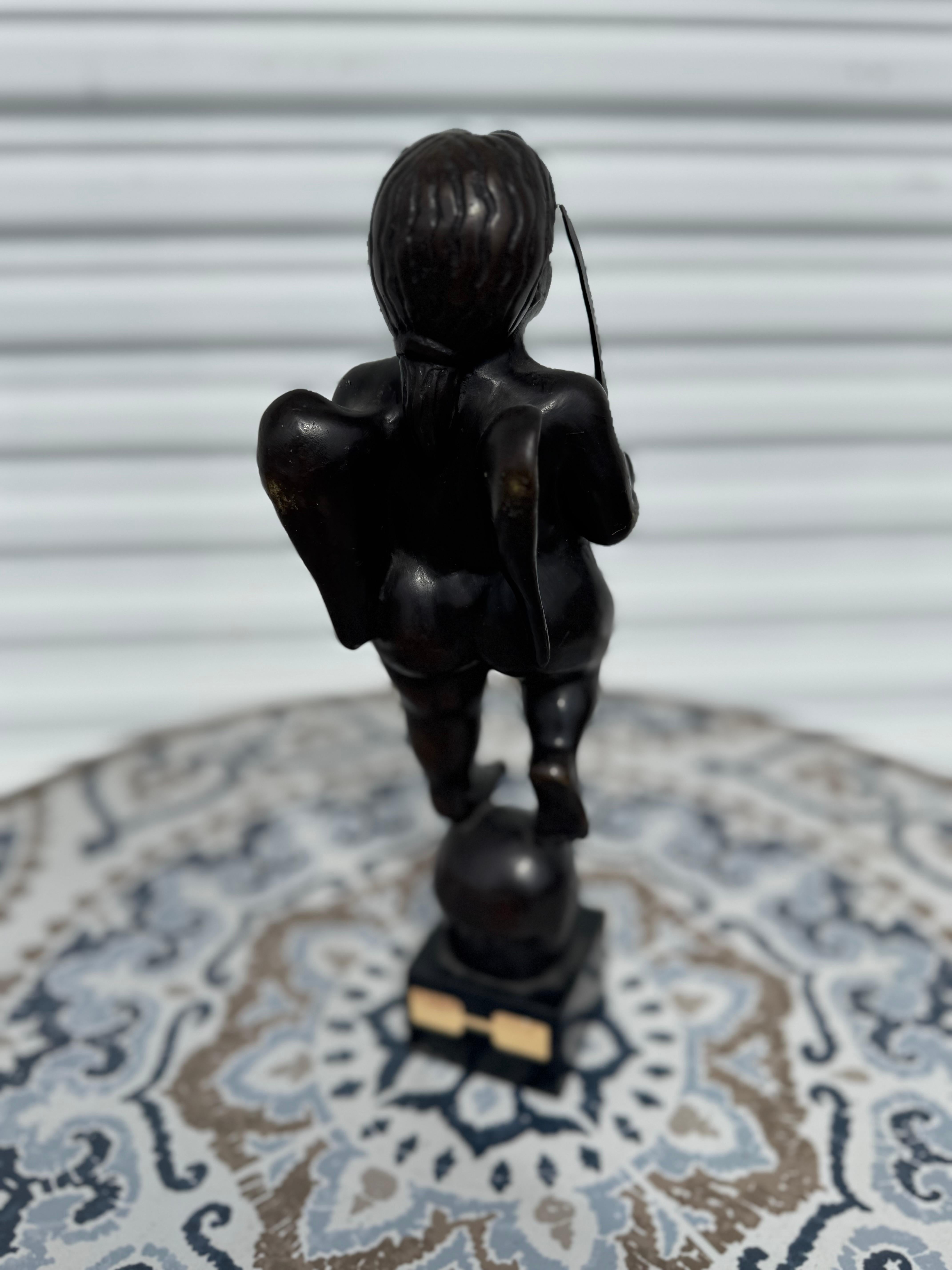 D'après Fernando Botero Sculpture en bronze pleine figure de 14,5 pouces Bon état - En vente à Pasadena, TX