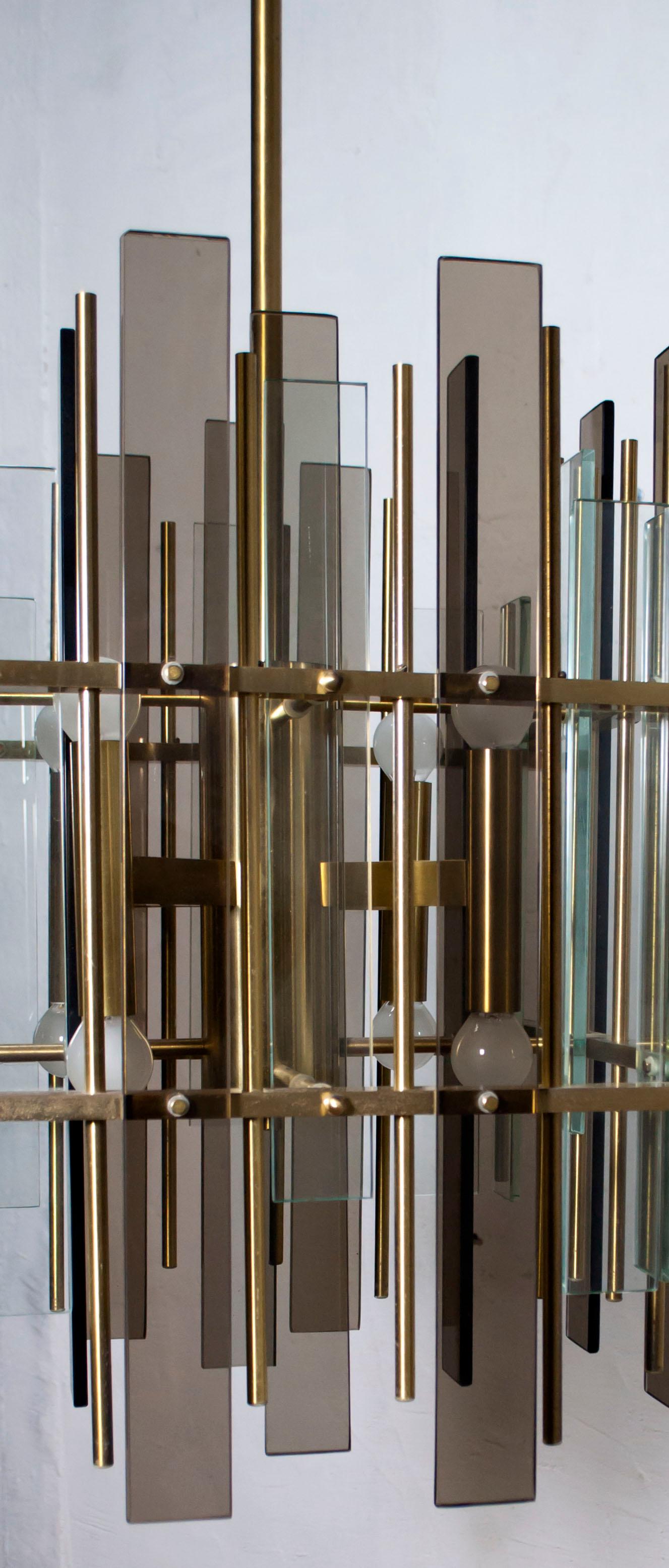 After Fontana Arte Mid-Century Modern Brass and Glass Italian Chandelier, 1970s 7