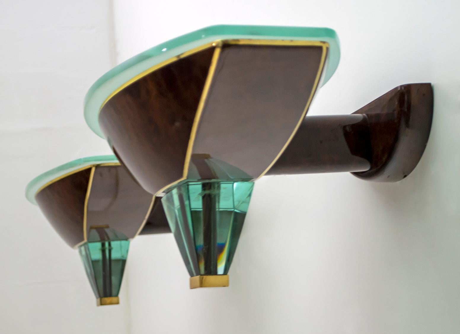 After Fontana Arte Pair of Modern Italian Glass and Brass Sconces, 1980s For Sale 2