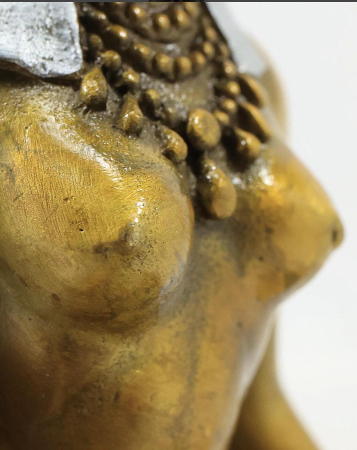 Nach Franz Bergman, Bronze-Buddha-Etui aus Bronze, das sich öffnen lässt, um die nackte Göttin auszustellen im Angebot 7