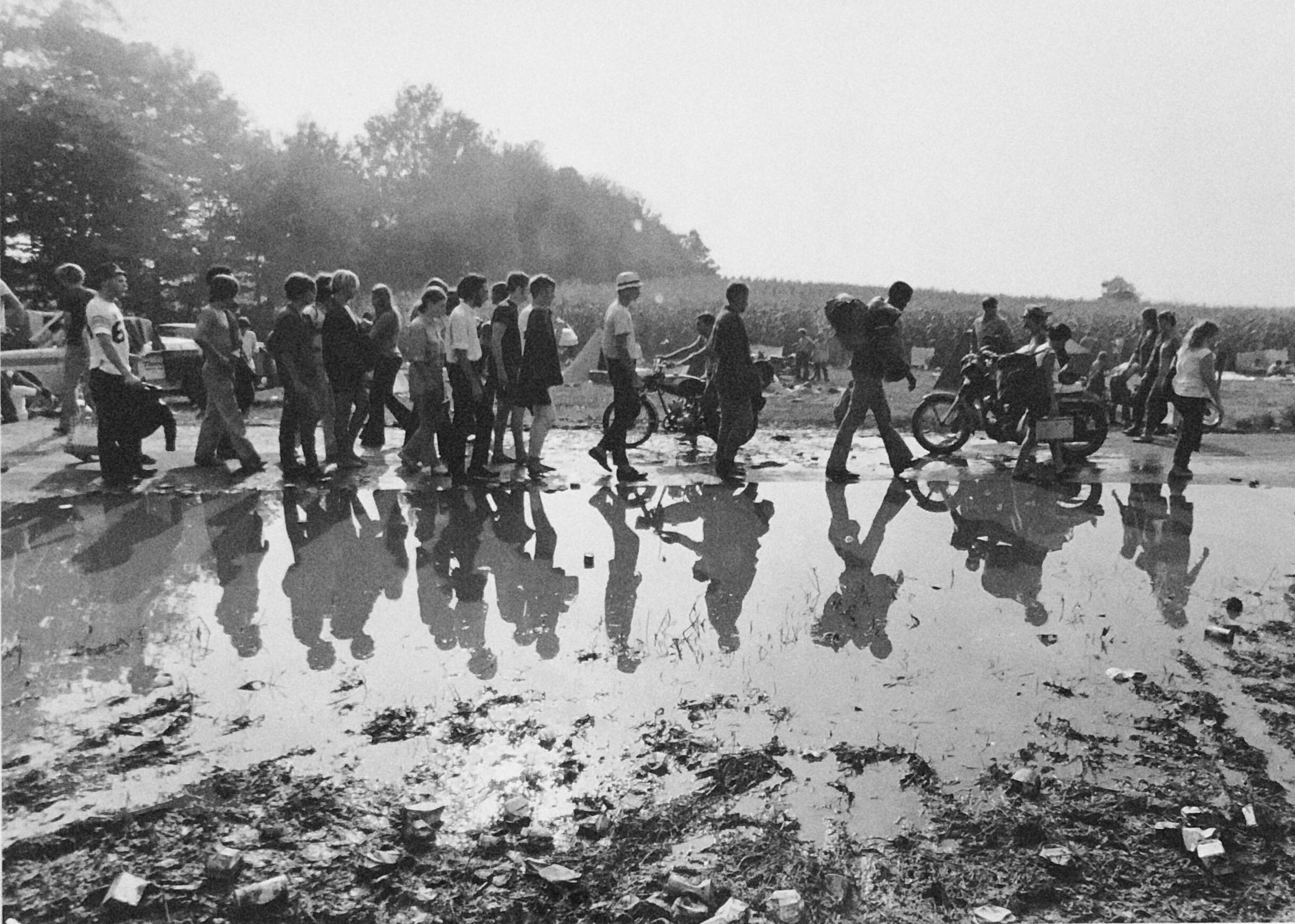 (after) Fred Mcdarrah Black and White Photograph – Original Fred Mcdarrah Press Photograph 1960er Woodstock Music Festival Foto, Original