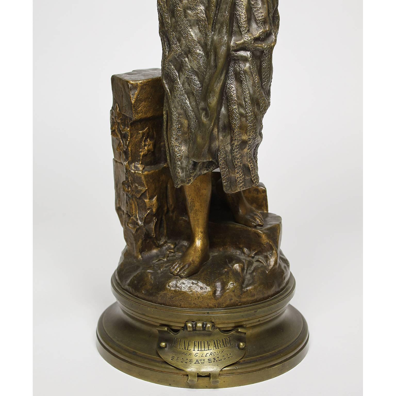 Gréco-romain Sculpture française du 19ème siècle en bronze d'après Rebecca, d'après Gaston Leroux en vente