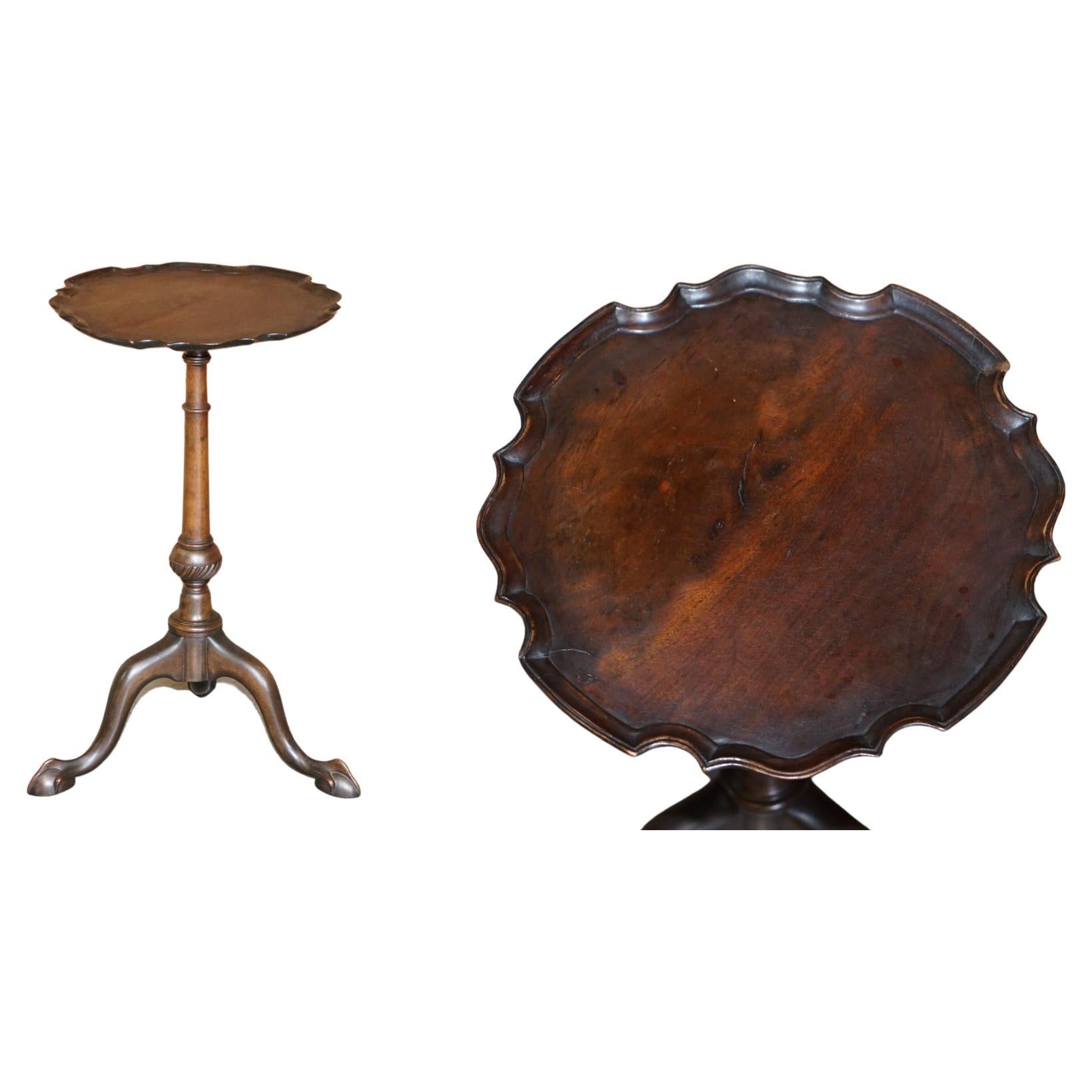 After Gillows of Lancaster Antique Hardwood Pie Crust Claw & Ball End Table For Sale