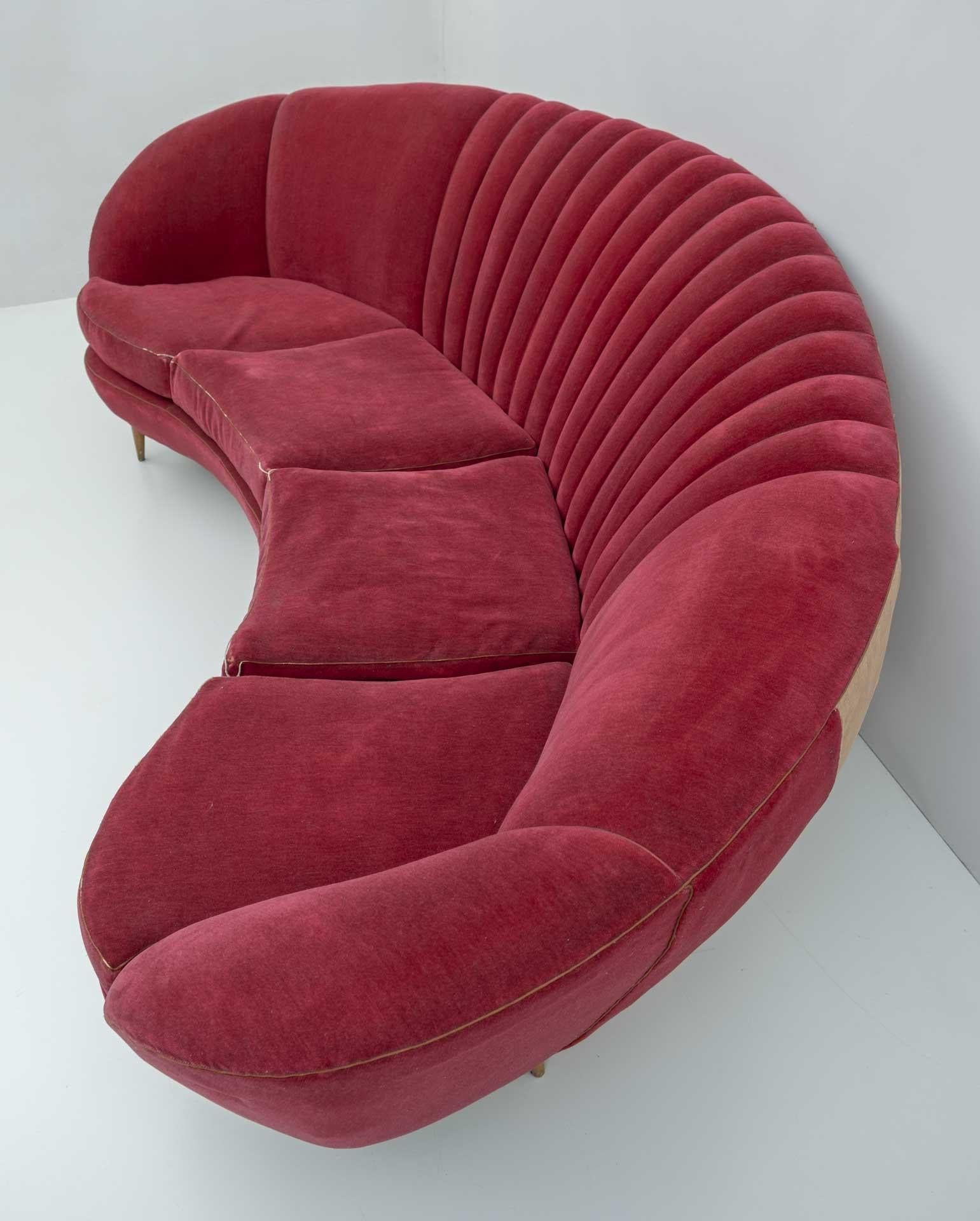 Canapé courbé italien de style mi-siècle moderne de Gio Ponti par ISA Bergamo, années 50 en vente 1