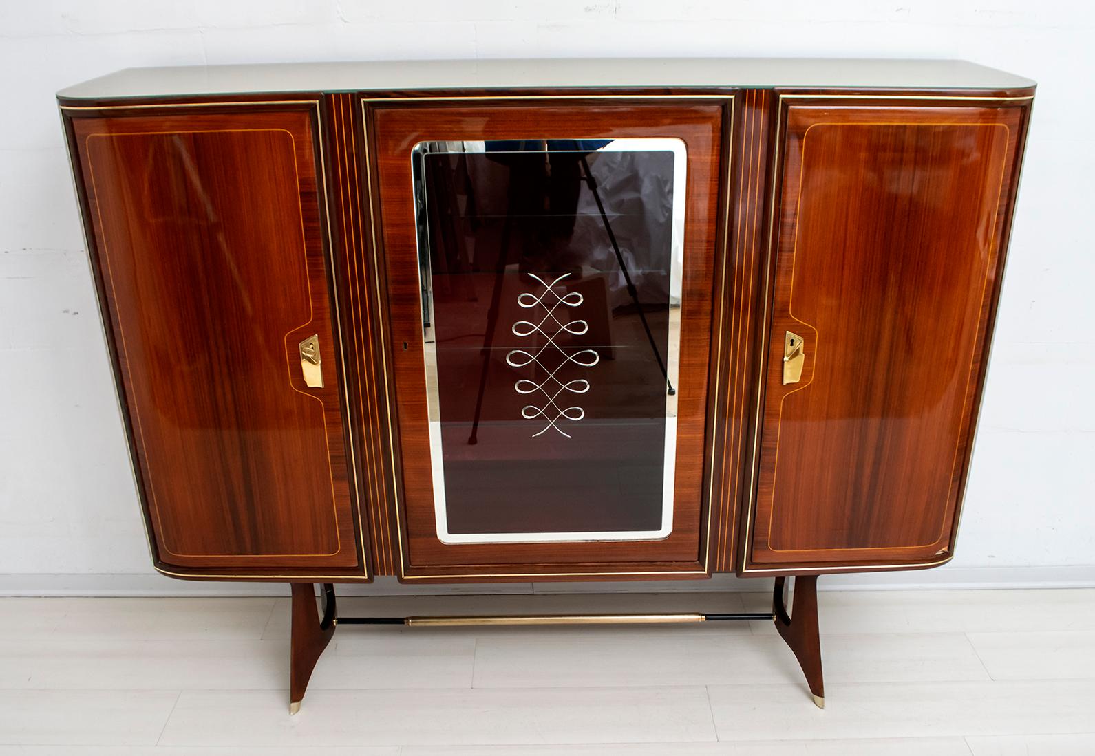Attributed Gio Ponti Mid-Century Italian Mahogany and Brass Bar Cabinet, 1950s For Sale 4