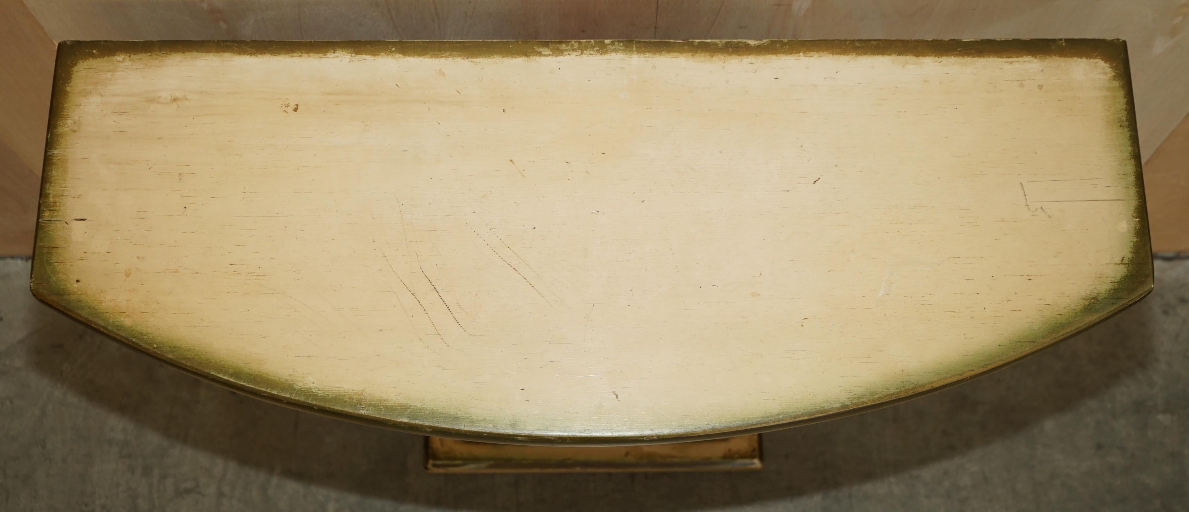 Table console en plâtre doré d'après Groult Mid Century circa 1960 Sea Clamp Shell en vente 5