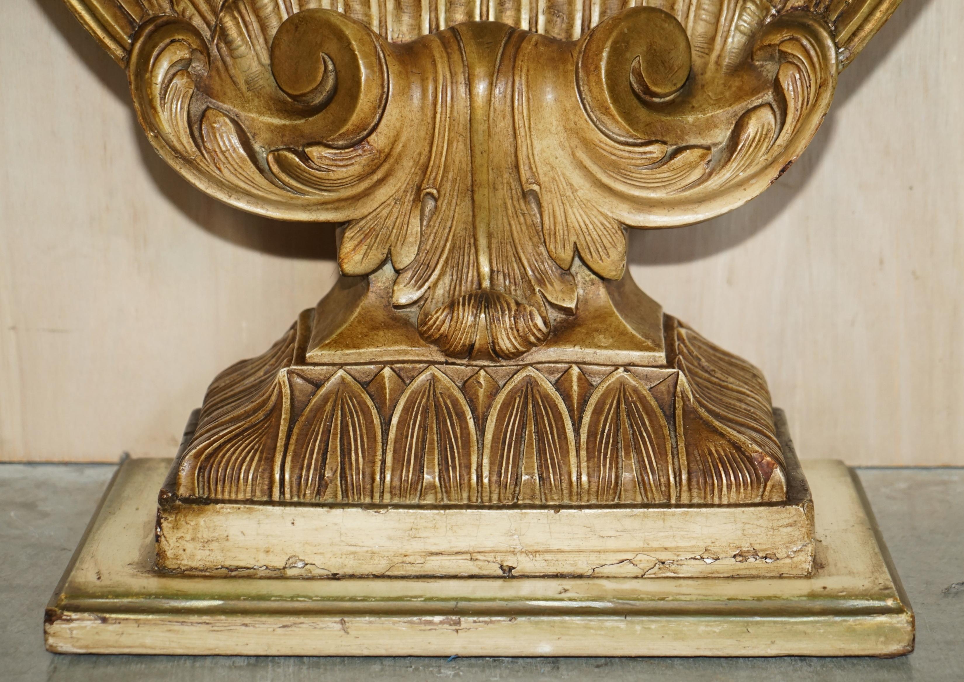 Table console en plâtre doré d'après Groult Mid Century circa 1960 Sea Clamp Shell en vente 1