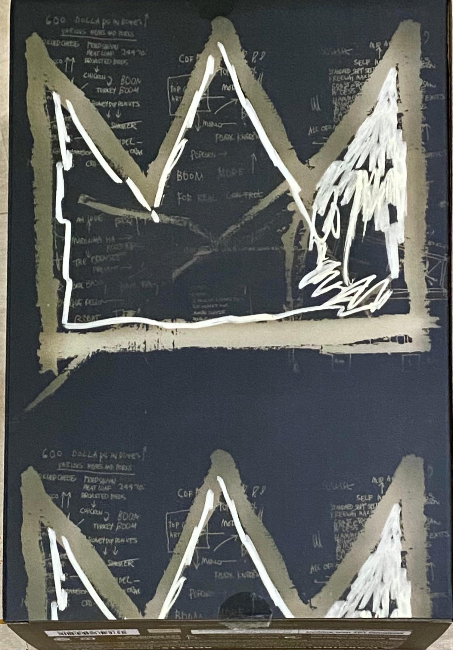 Jean-Michel Basquiat 1000% Bearbrick Vinyl Figure (Basquiat Crown) : 
Une statue Bearbrick Basquiat de grande taille (27 pouces), élégante et raffinée, dont la marque et la licence ont été accordées par la succession de Jean-Michel Basquiat. La