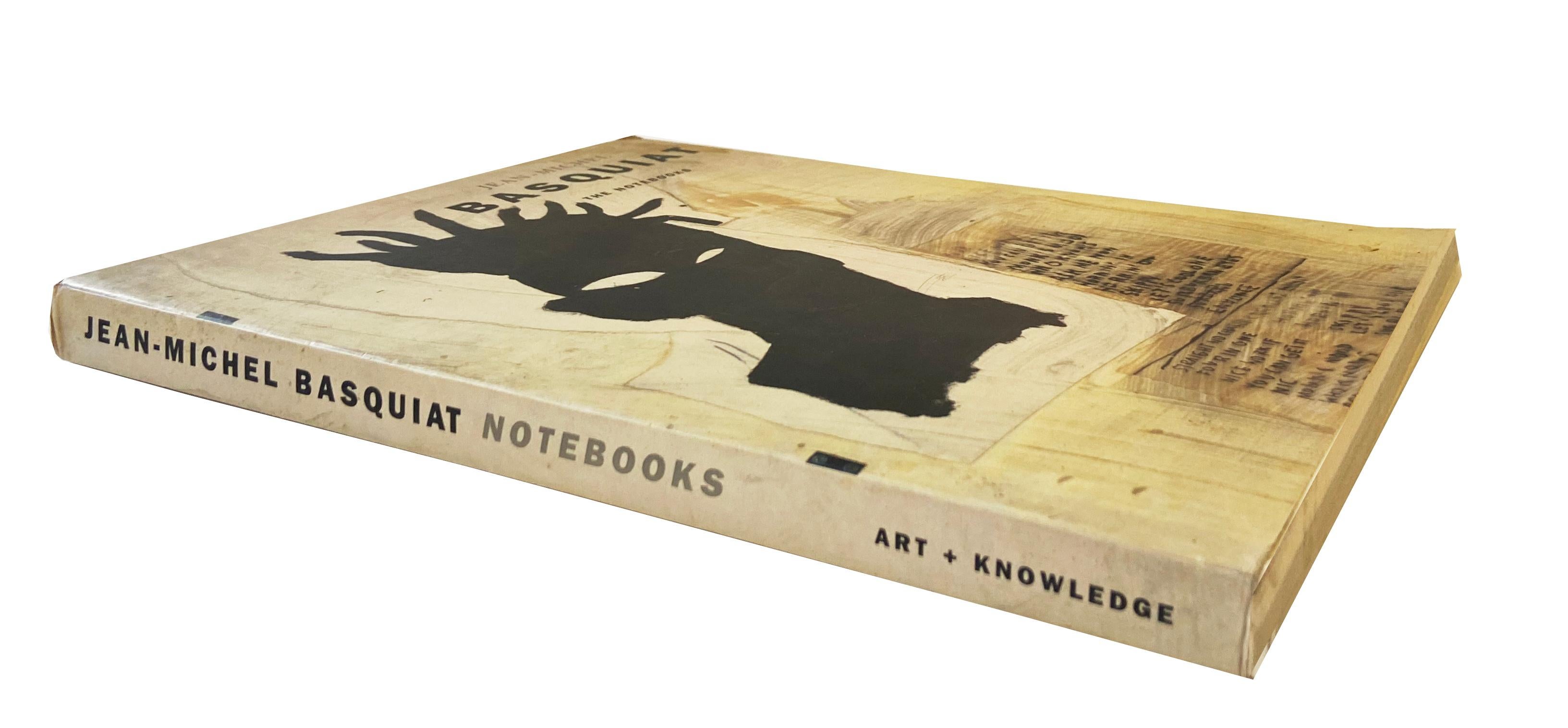 Jean-Michel Basquiat The Notebooks 1993 (catalogue) :
Une vue d'ensemble illustrée de l'histoire des carnets de Basquiat. Première édition du début des années 1990, avec une introduction de Henry Geldzahler et des essais de Jeffrey Deitch, entre