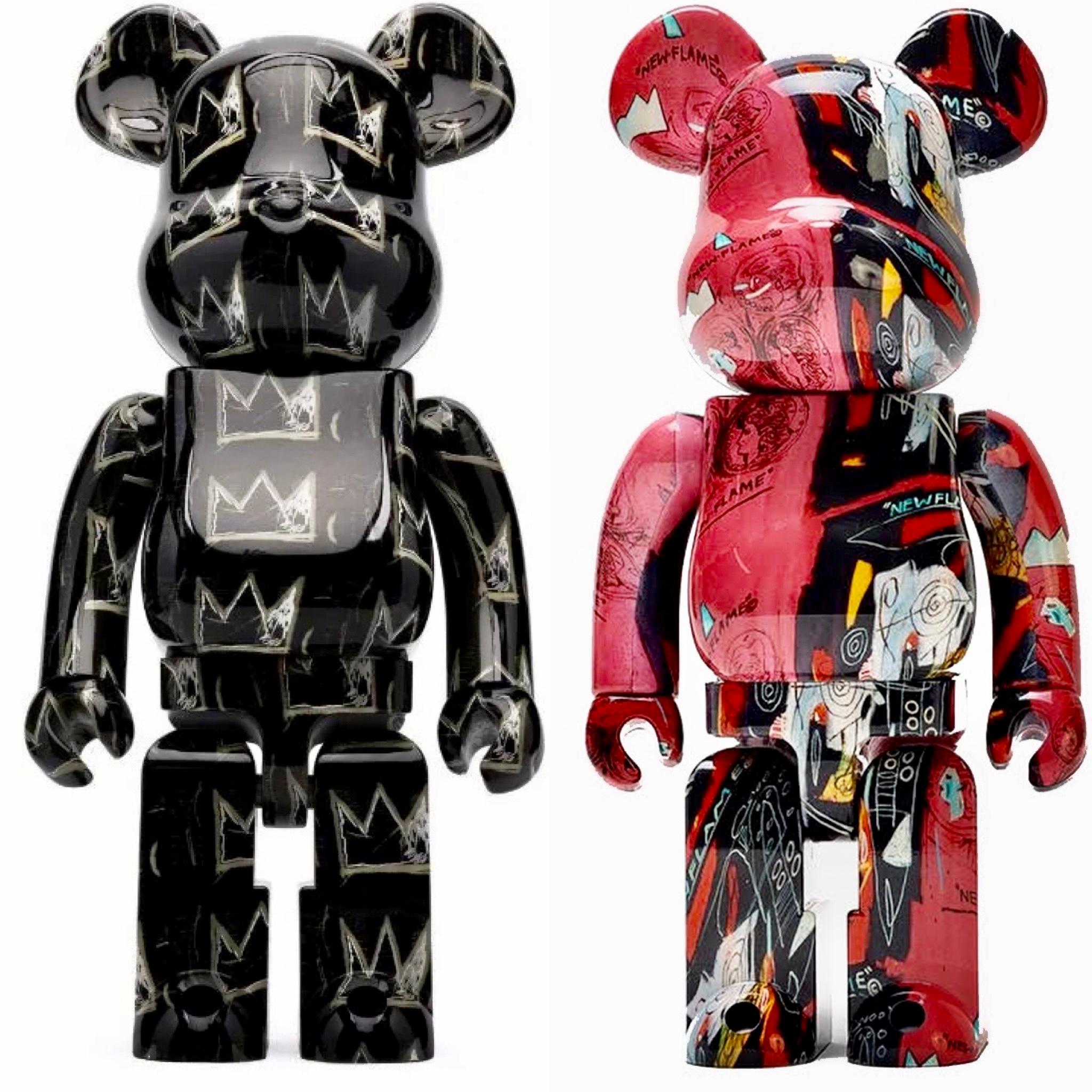 Basquiat Bearbrick 400 % : ensemble de 2 œuvres (Basquiat BE@RBRICK) - Print de after Jean-Michel Basquiat