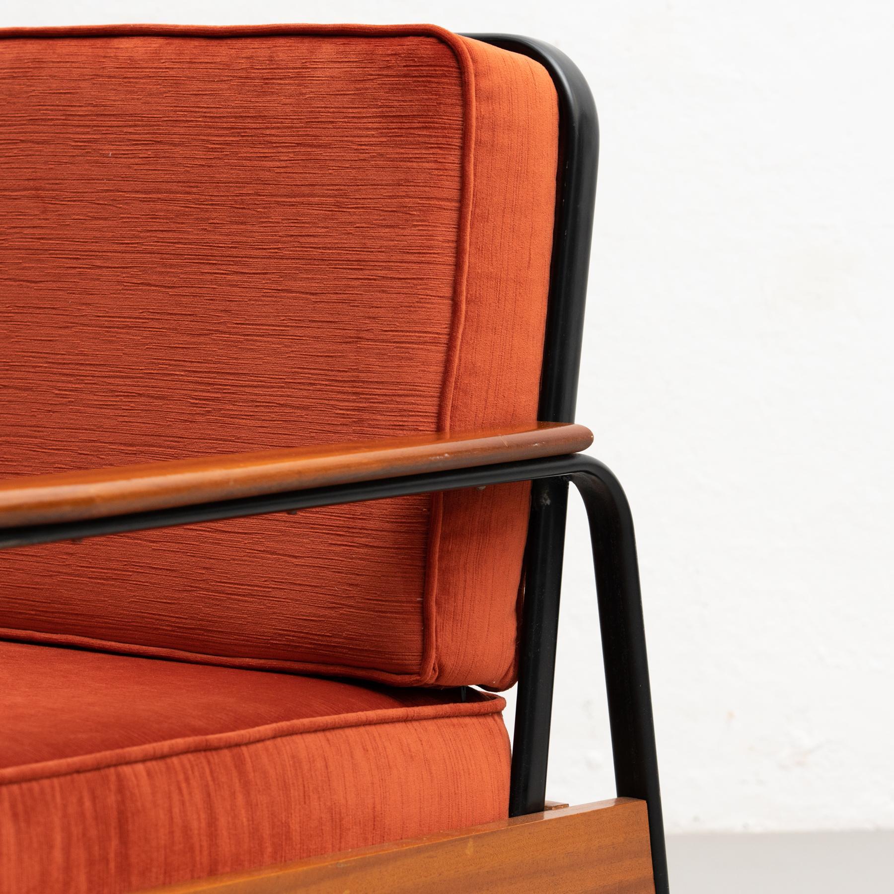 After Jean Prouve French Mid-Century Modern Wood and Metal Easy Chair In Good Condition For Sale In Barcelona, ES