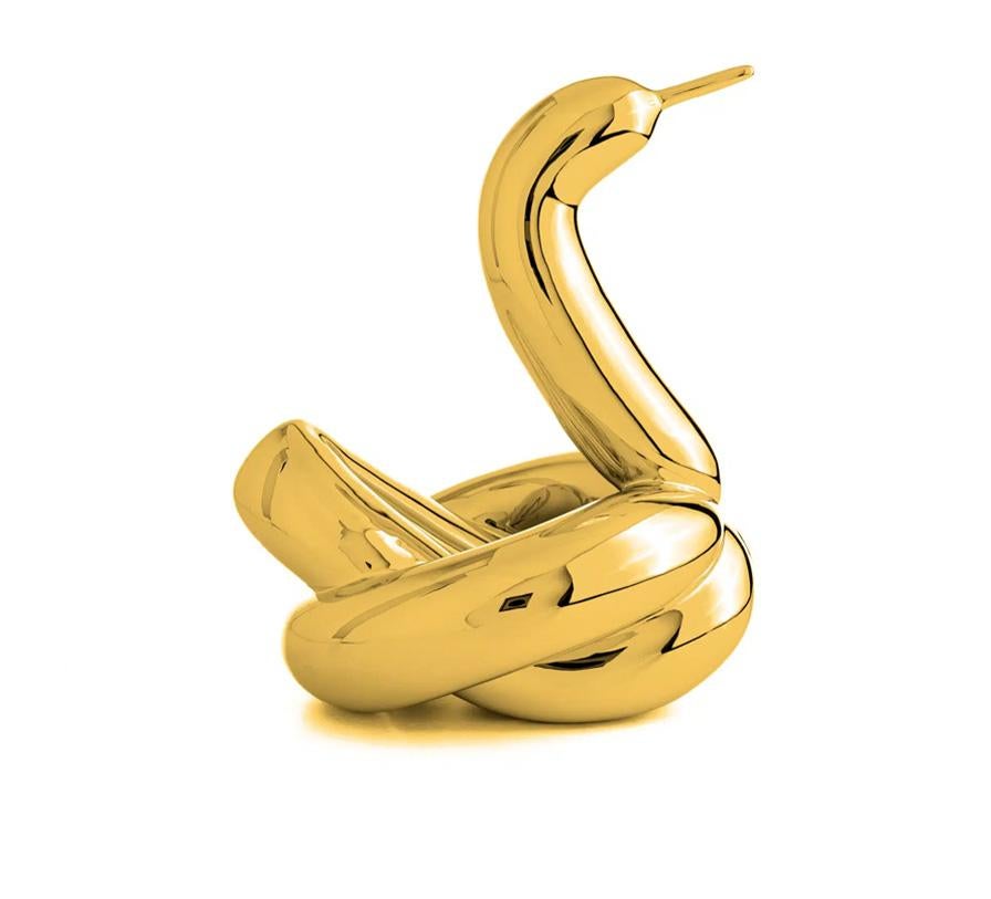 Balloon Swan ( After )  - Doré - Orange Figurative Sculpture par After Jeff Koons