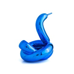 Balloon Swan ( After Jeff Koons ) - Blue L size sculpture
