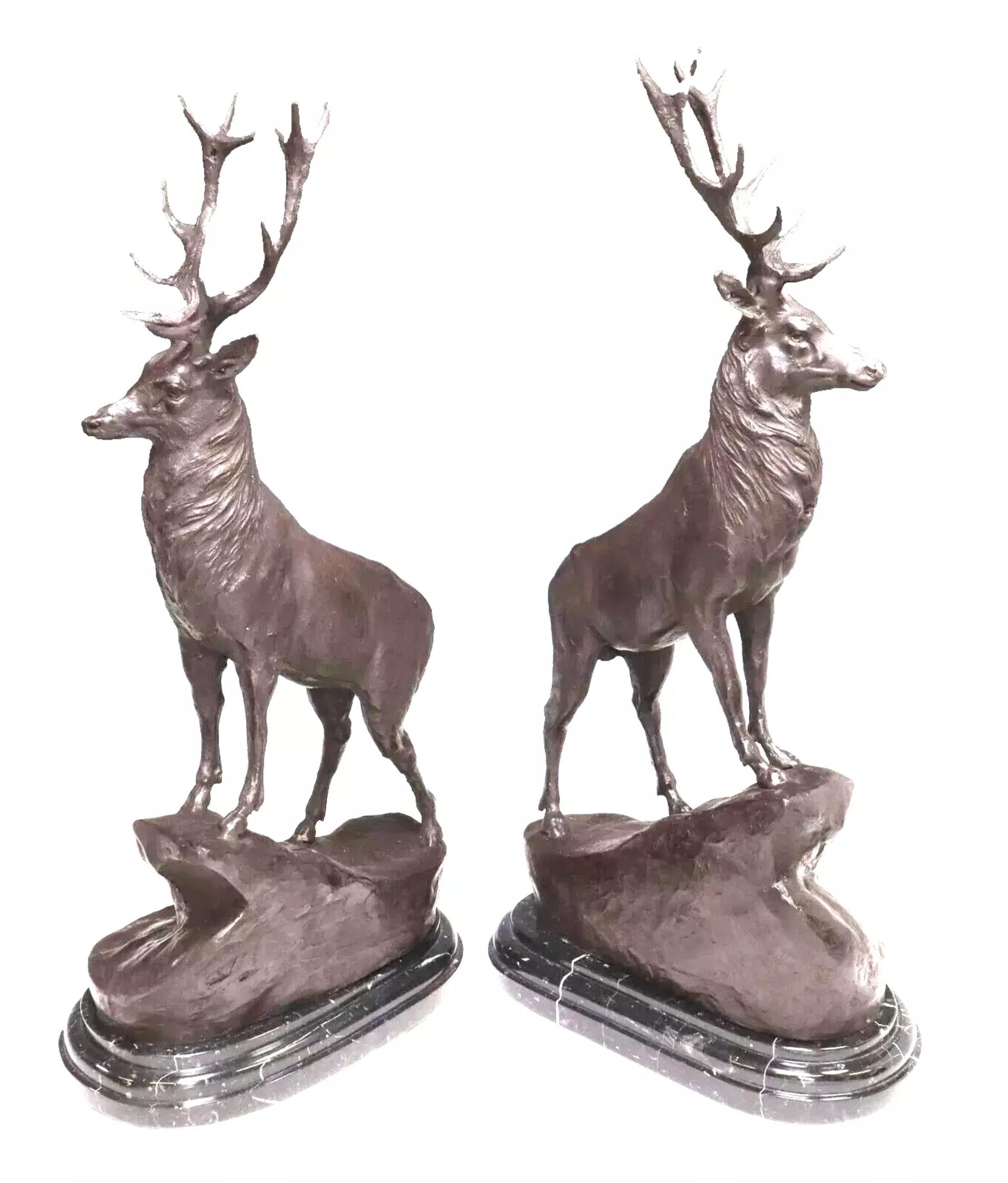Splendida coppia di sculture, dopo Jules Moigniez, patinato, francese, cervo in bronzo  Sculture, set di 2!

Coppia di sculture, cervi in bronzo, dopo Jules Moigniez, patinati, francesi, set di 2!

Eleva il tuo spazio con il fascino sofisticato di