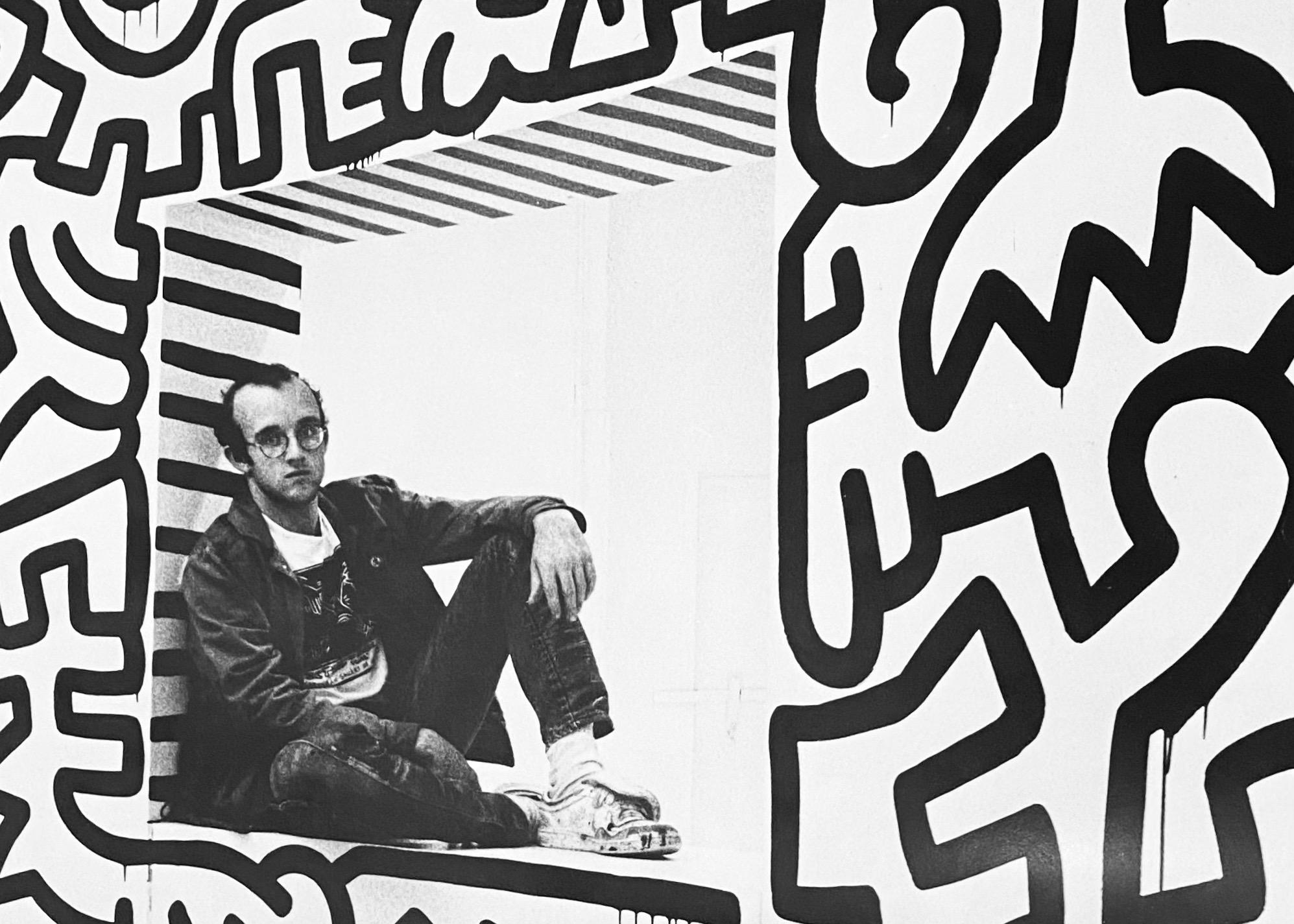 Affiche Keith Haring Pop Shop /catalogue de vente par correspondance plié et rare enveloppe d'envoi, circa 1989. 

Imagerie : A.I.C. de Tseng, 