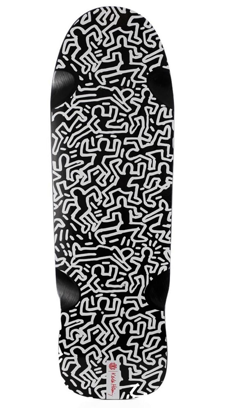 Keith Haring Skateboard Deck (Keith Haring - visage à trois yeux) - Sculpture de (after) Keith Haring