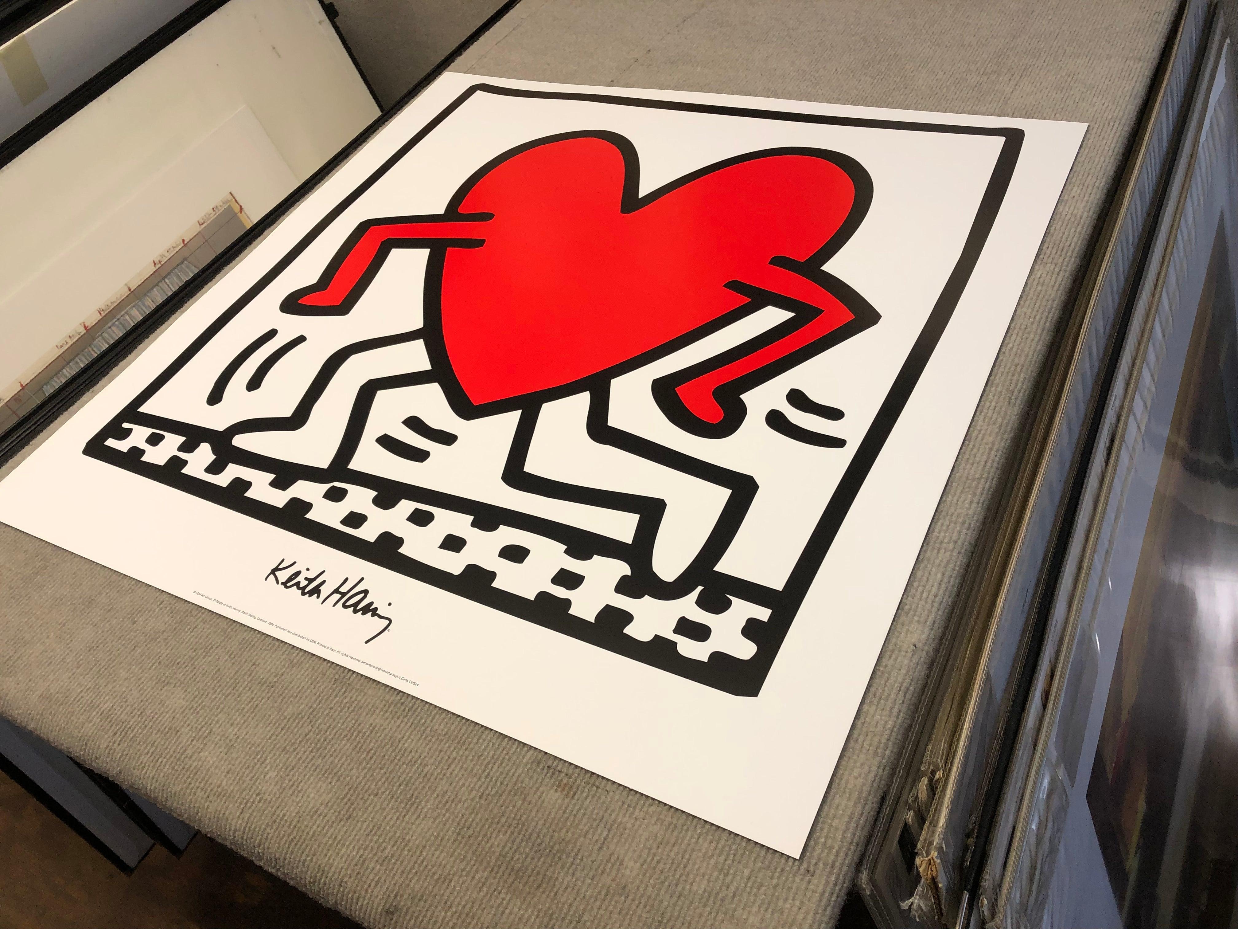 Haring's background in street art and graffiti also influenced this practice. His spontaneous creations in public spaces were often produced quickly and without formal titles, emphasizing the immediacy and transient nature of his work. This