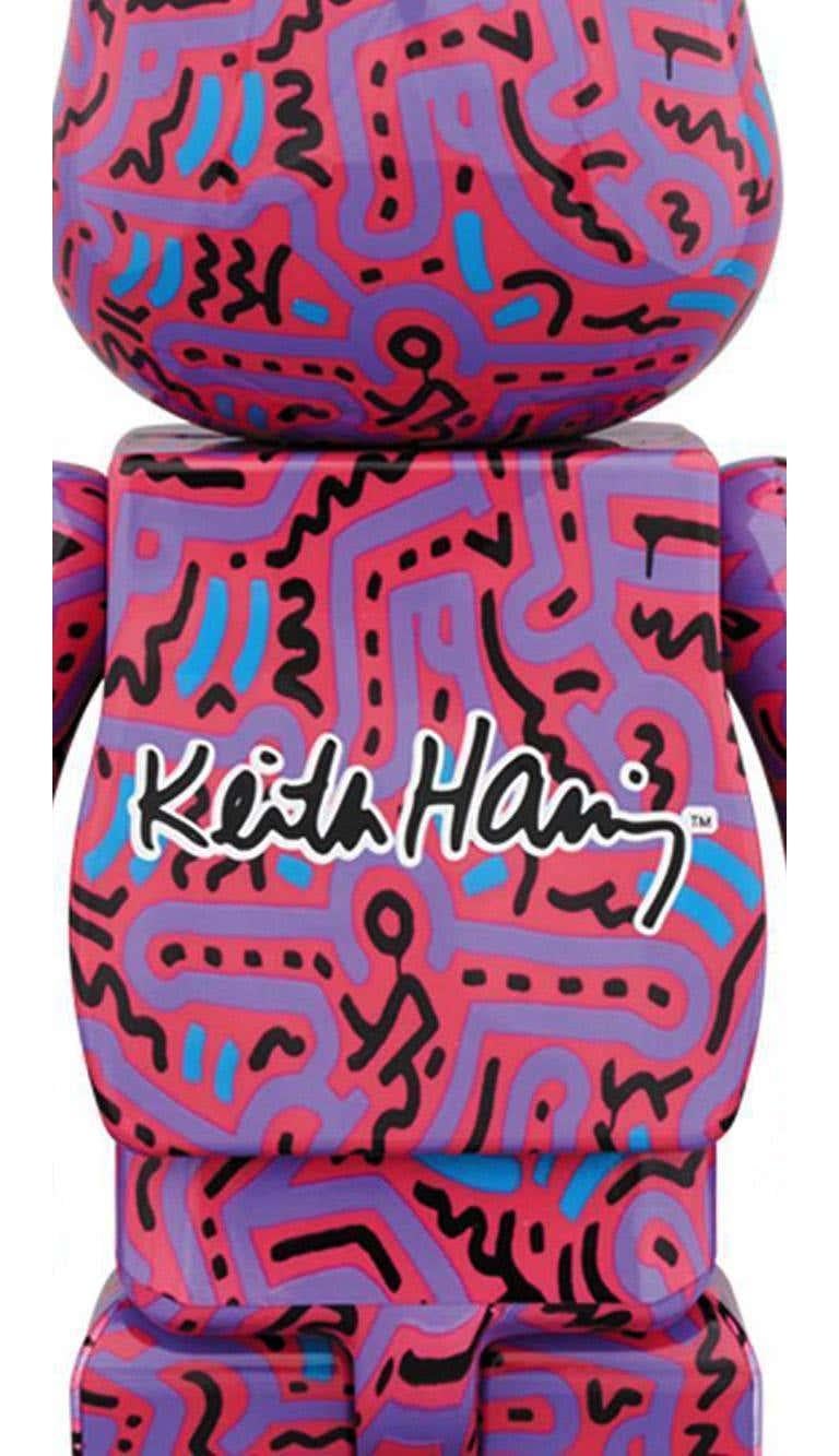 Keith Haring Bearbrick 400%: 4er-Set Werke  (Keith Haring BE@RBRICK) (Beige), Figurative Sculpture, von (after) Keith Haring