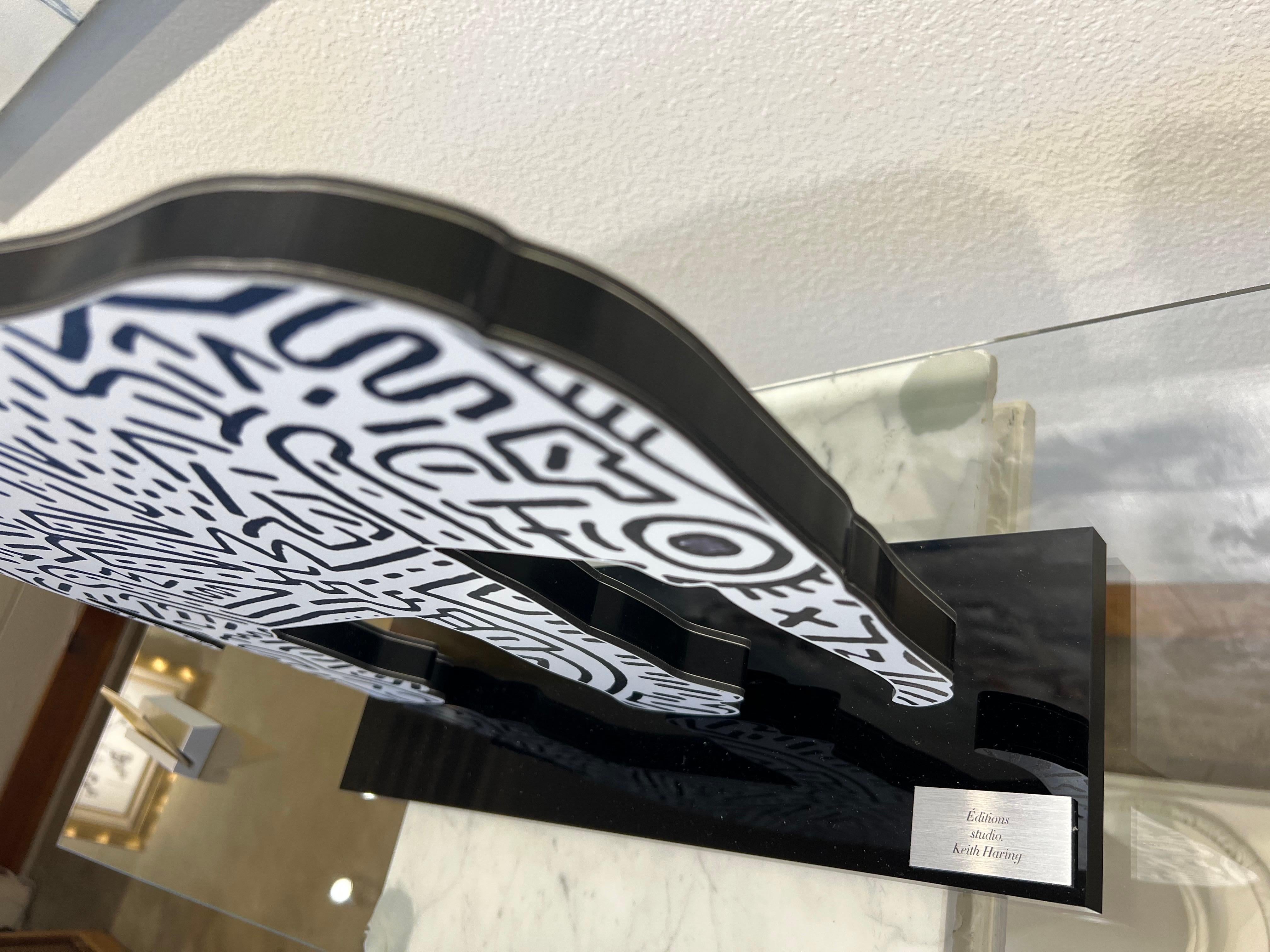 Keith Haring, Elephant. Sculpture in plexiglass. For Sale 5