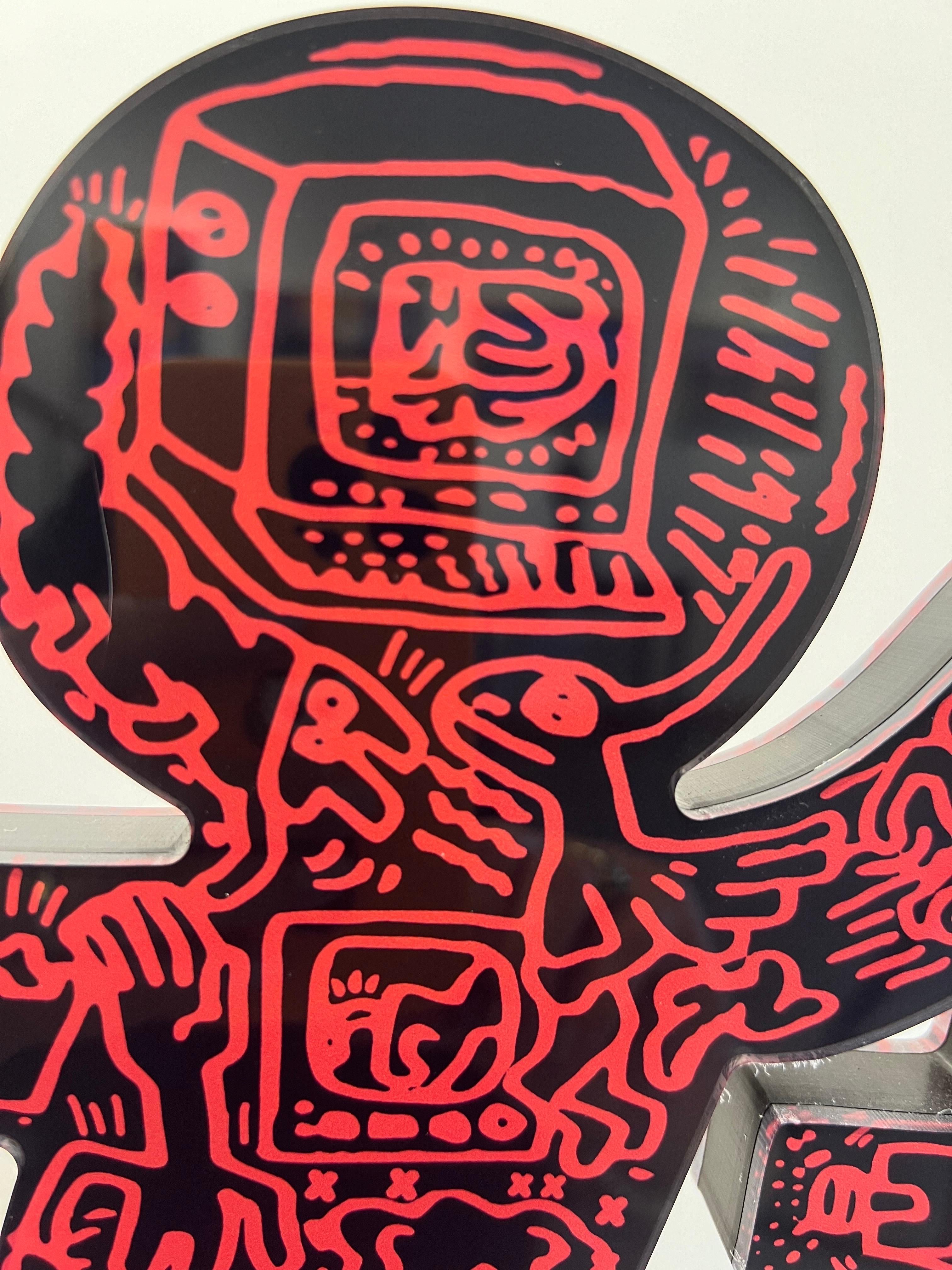 Keith Haring, Man with Snake, sculpture d'un homme avec un serpent, sculpture acrylique. 6