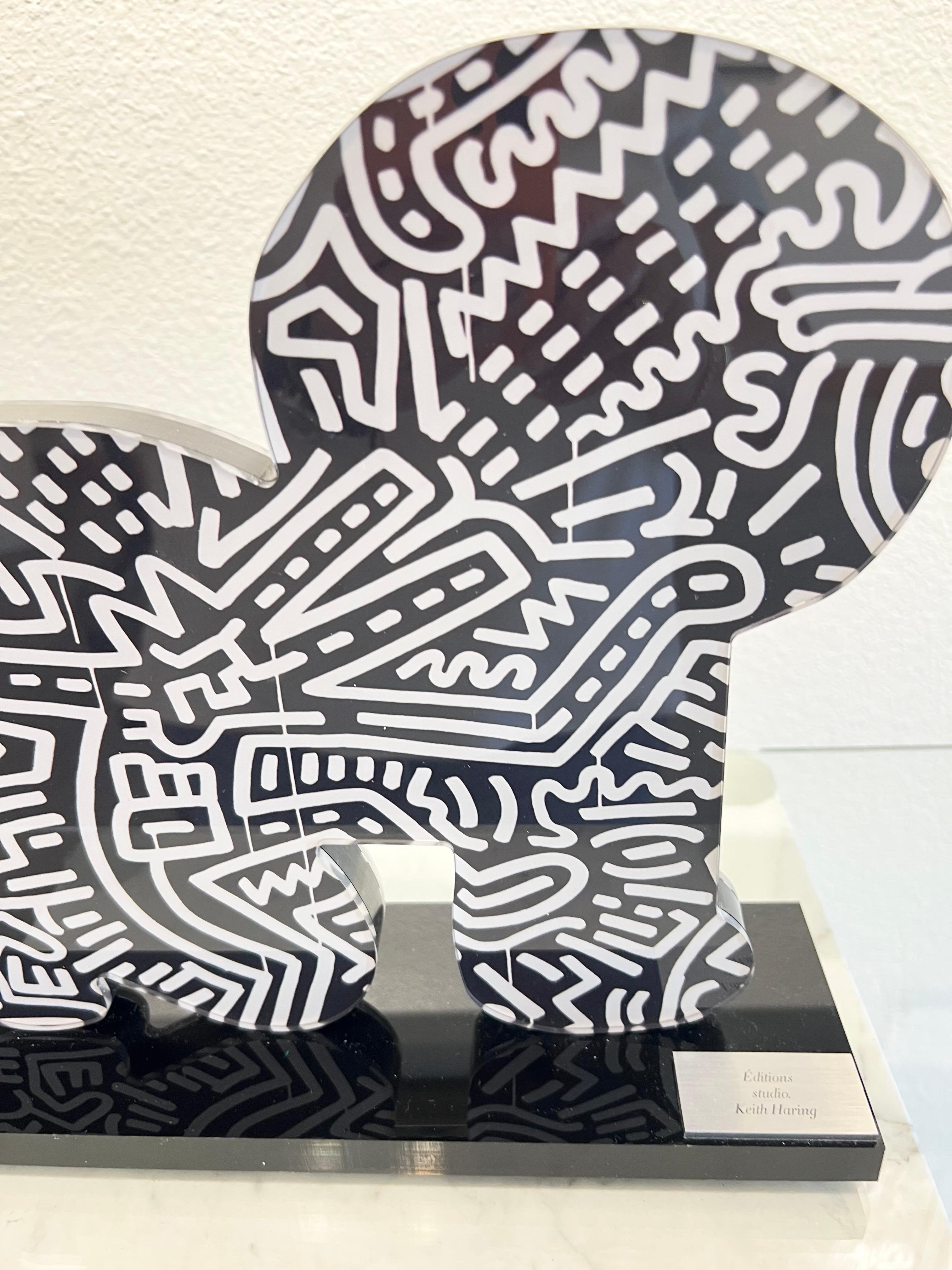 Keith Haring Skulpturen, Baby (Gelb). im Angebot 5